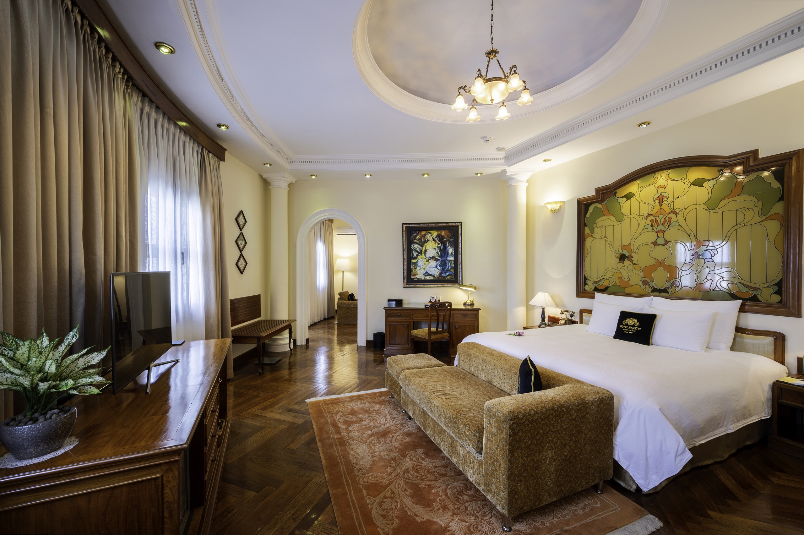 Saigontourist Group phục vụ Lễ kỷ niệm 50 năm Giải ph&oacute;ng miền Nam, thống nhất đất nước - Ảnh 3.