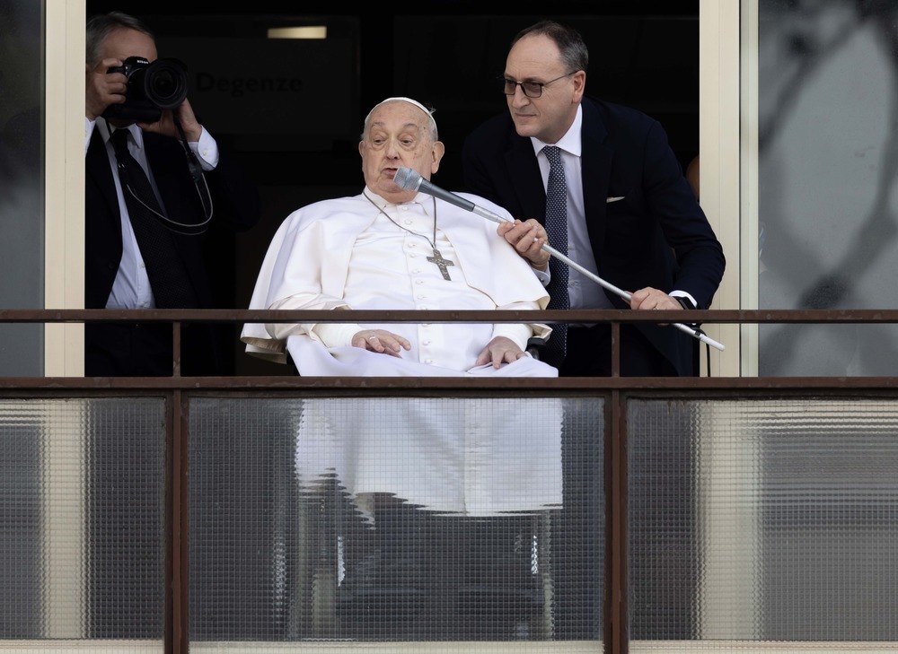 Chuyến đi bất ngờ của Gi&aacute;o ho&agrave;ng Francis v&agrave; những lời n&oacute;i cuối c&ugrave;ng- Ảnh 1.