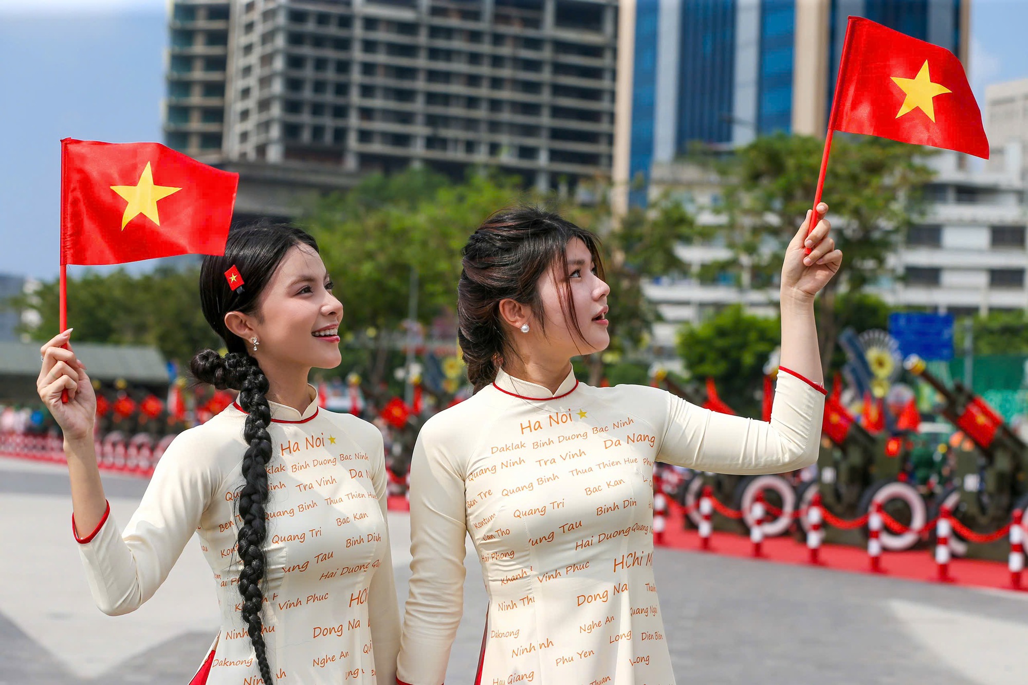 Tự h&agrave;o về qu&aacute; khứ, vững tin v&agrave;o tương lai- Ảnh 3.