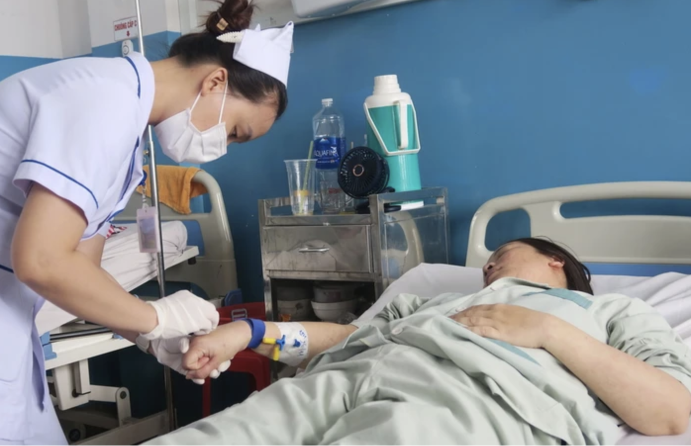 Sởi gia tăng, trẻ đến 15 tuổi được đưa v&agrave;o chiến dịch ti&ecirc;m chủng- Ảnh 1.