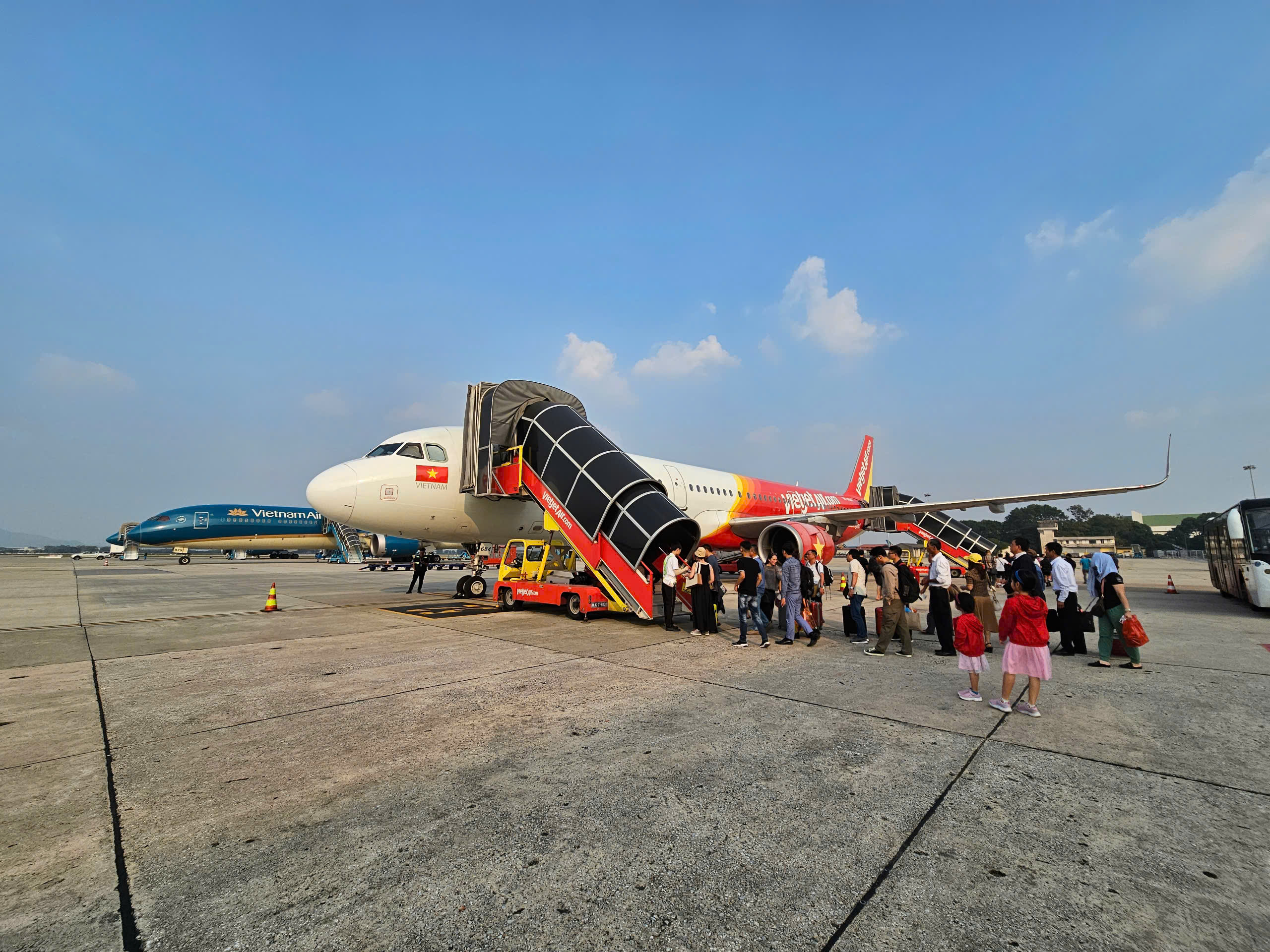 Vietjet bất ngờ dừng hợp tác với công ty Phục vụ Mặt đất Sài Gòn- Ảnh 2.