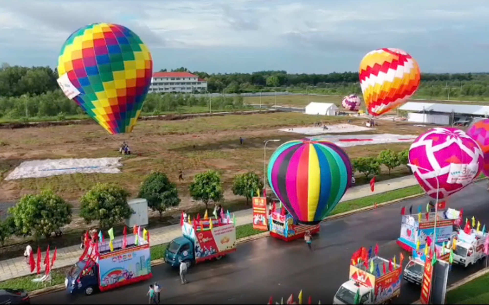 Lễ hội khinh khí cầu lớn nhất cả nước từ trước đến nay sắp diễn ra ở Đồng Nai
