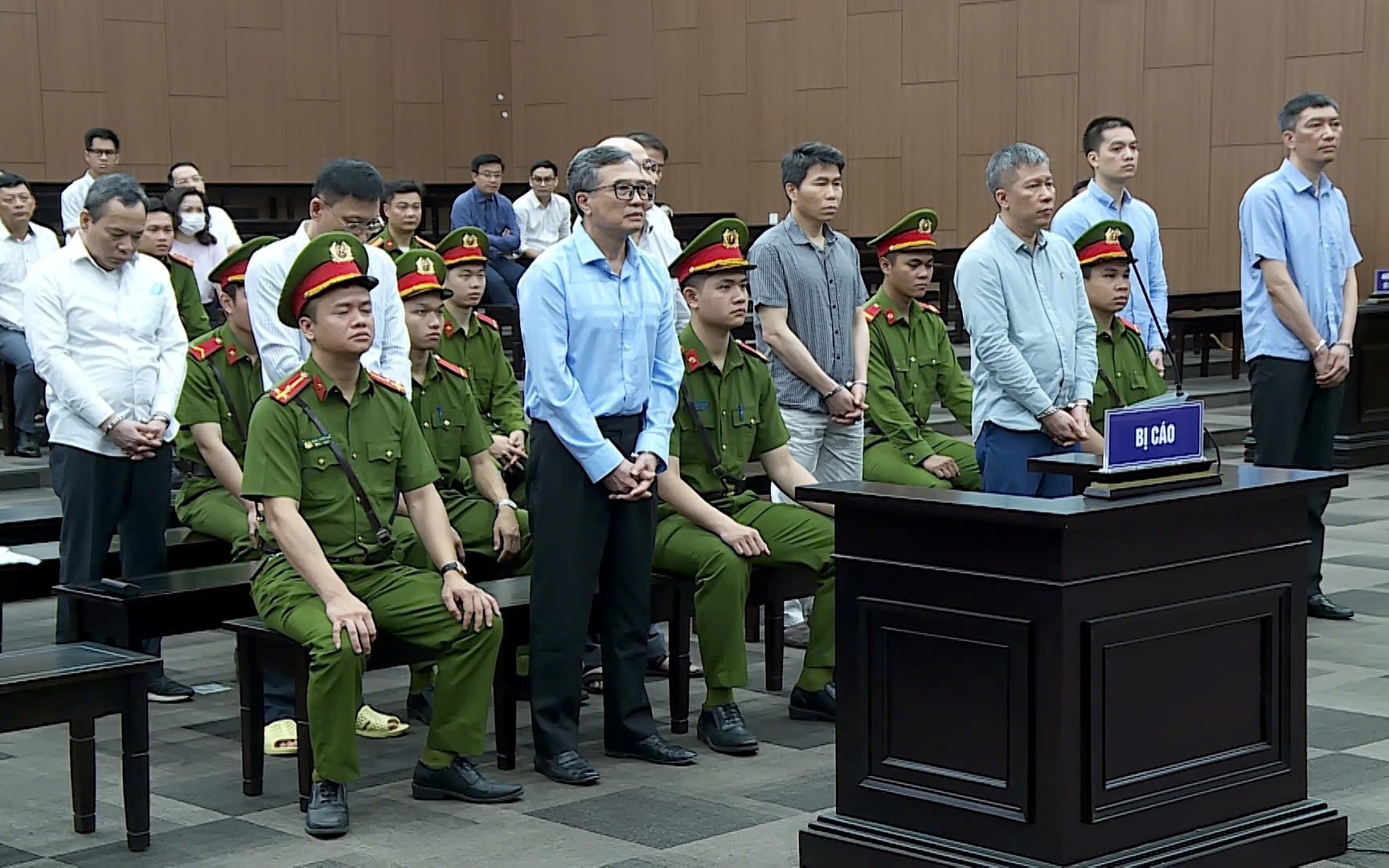 Cựu Thứ trưởng Bộ Công Thương bị đề nghị 6-7 năm tù