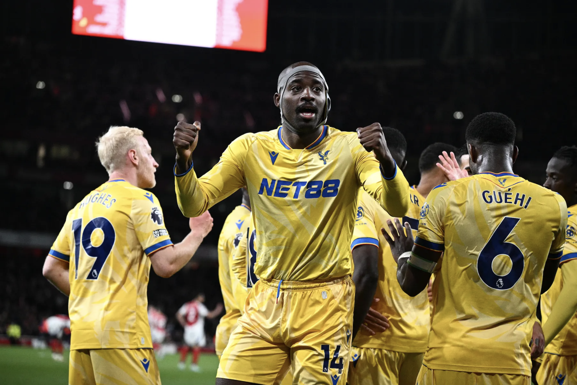 Chia điểm Crystal Palace s&acirc;n nh&agrave;, Arsenal sắp trao ng&ocirc;i v&ocirc; địch cho Liverpool- Ảnh 4.