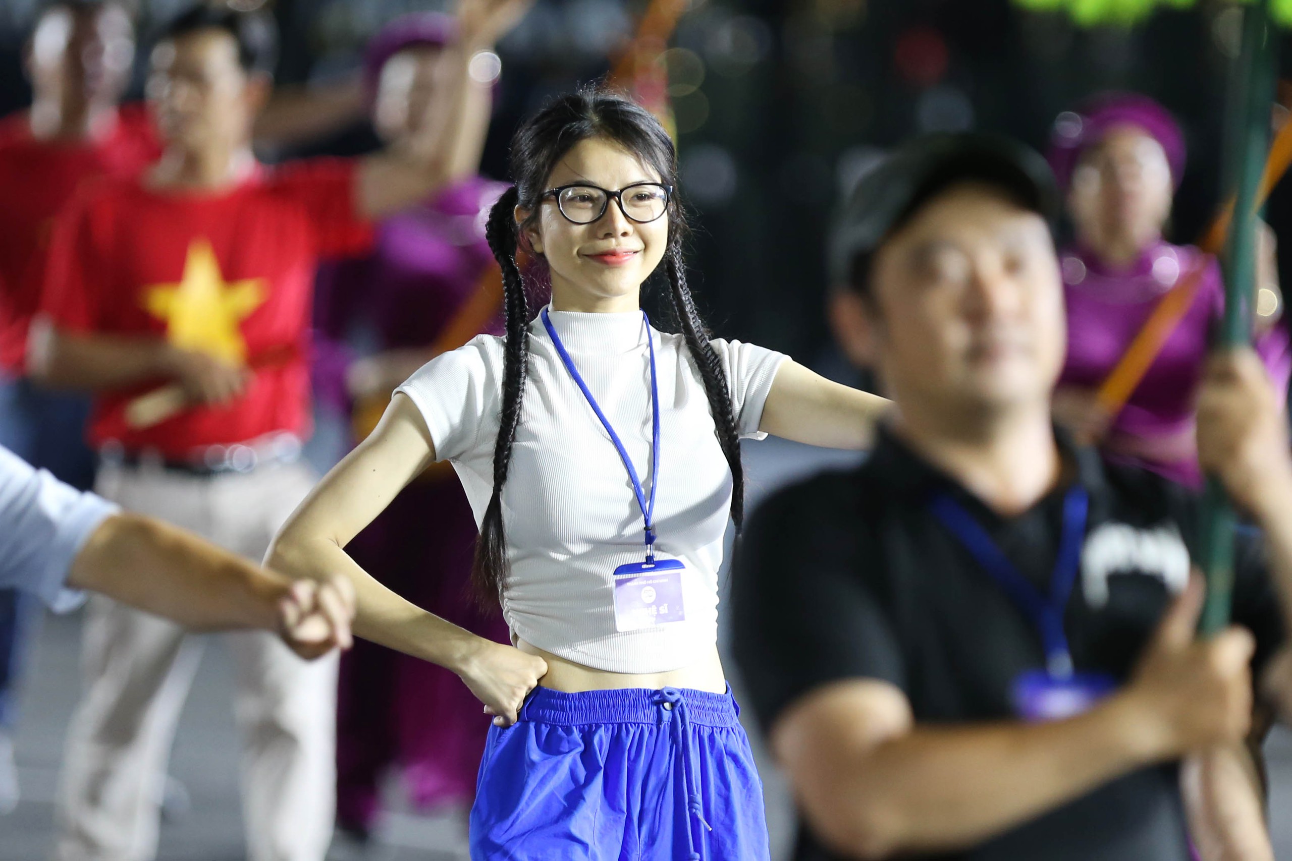 Cờ hoa rực rỡ, ấm t&igrave;nh qu&acirc;n d&acirc;n trong ng&agrave;y tổng hợp luyện diễu binh, diễu h&agrave;nh lần 2- Ảnh 24.