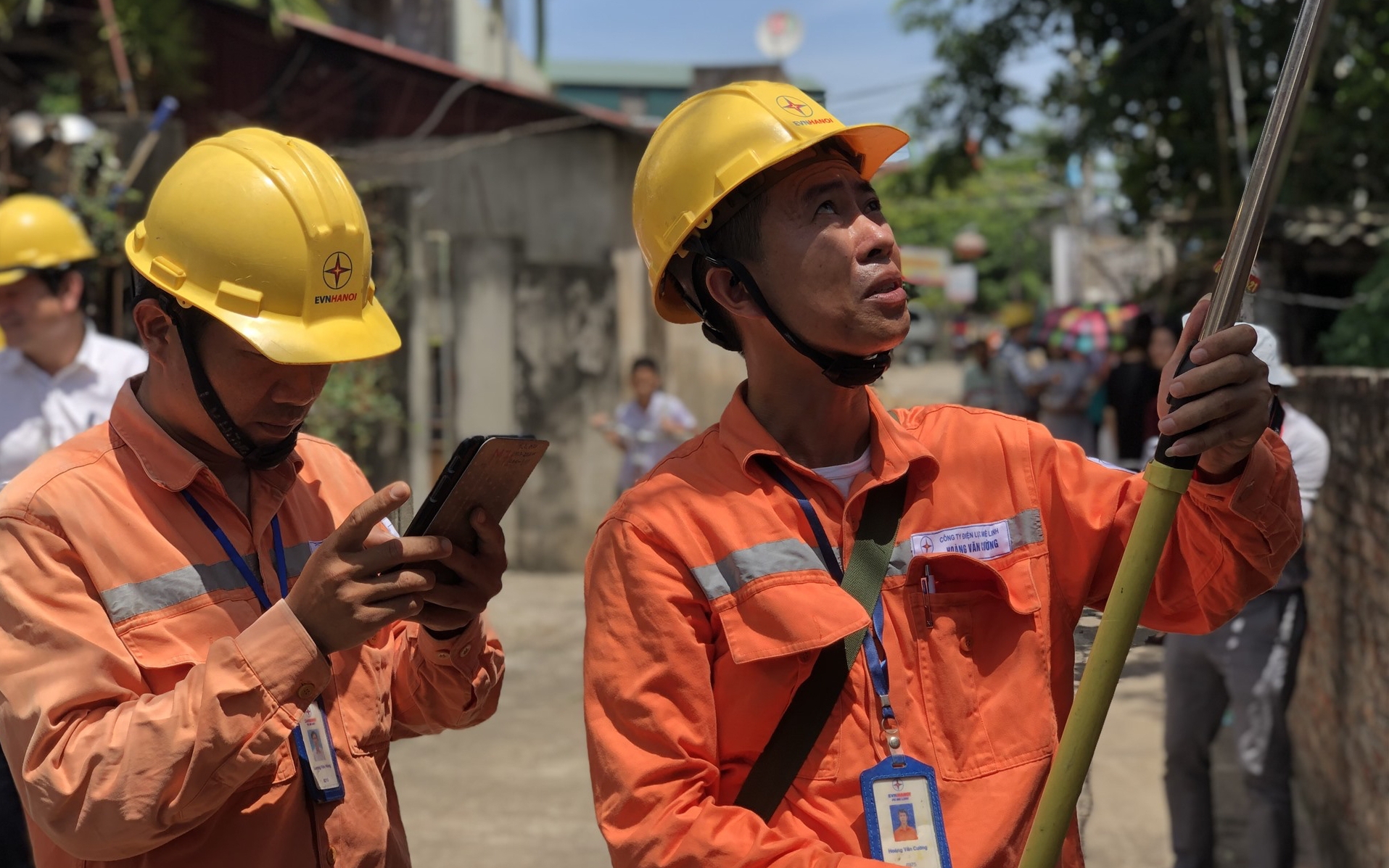 Bộ trưởng Bộ Công Thương chịu trách nhiệm trước Chính phủ về cung ứng điện
