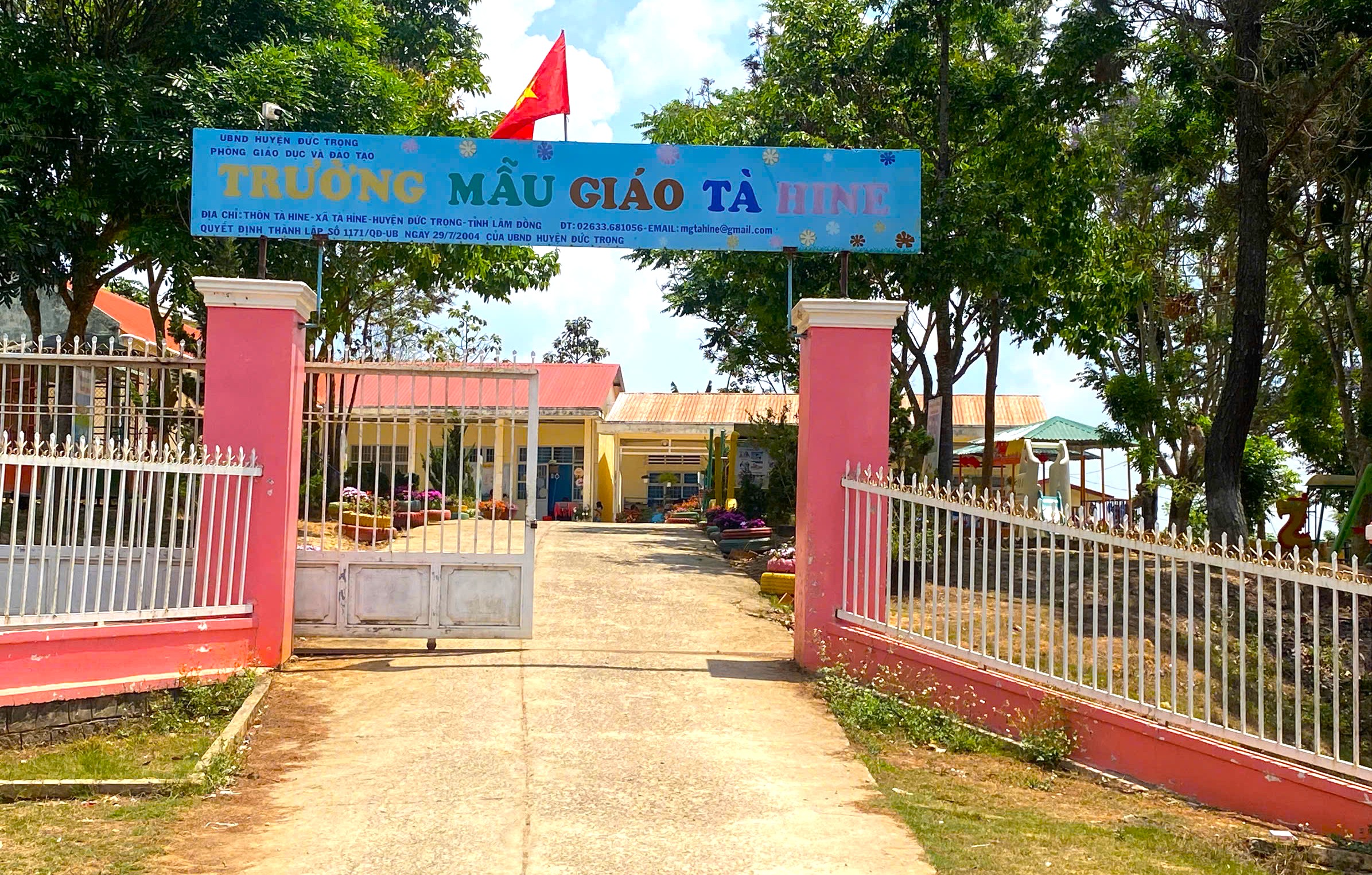 Lâm Đồng: Xích đu trường mẫu giáo đổ khiến bé gái 5 tuổi tử vong- Ảnh 1.