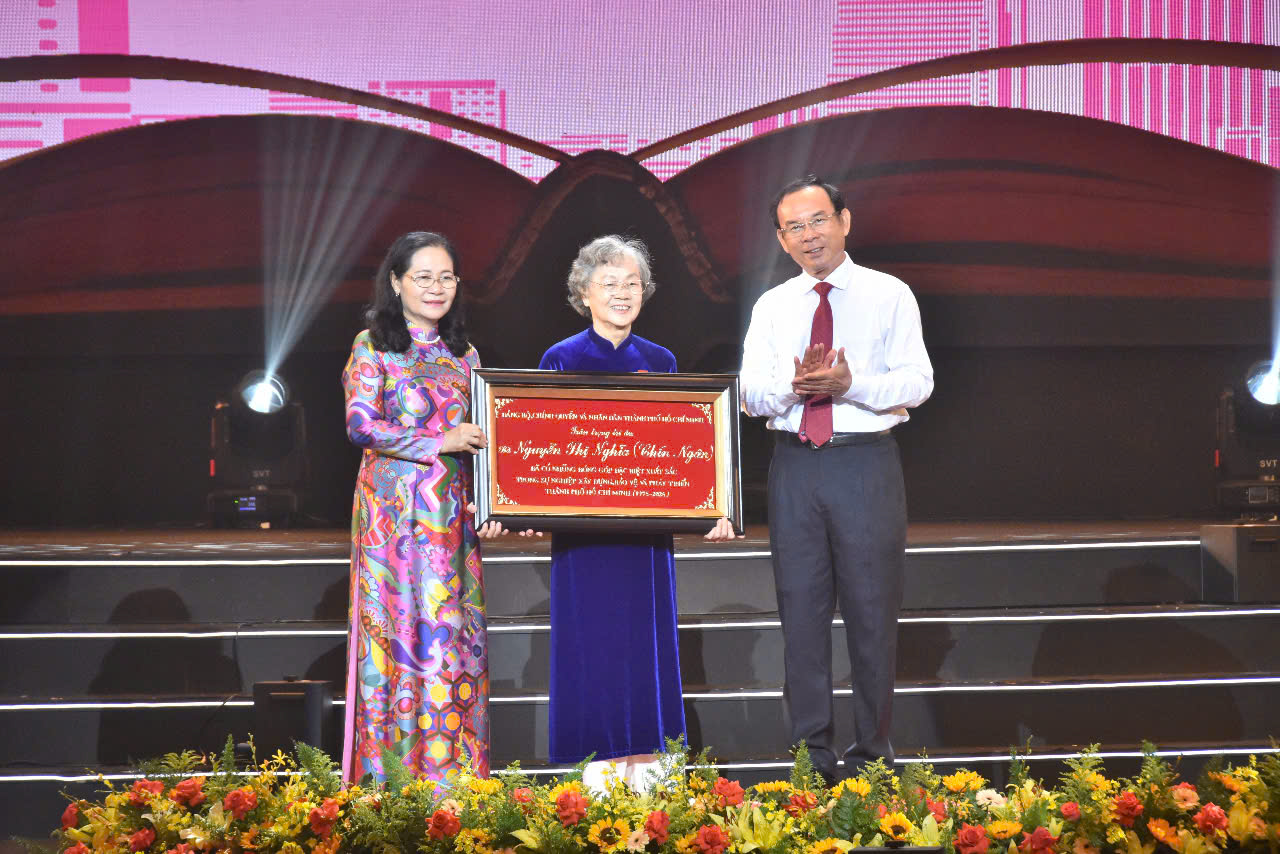 TP HCM tôn vinh 60 cá nhân tiêu biểu - Ảnh 8.