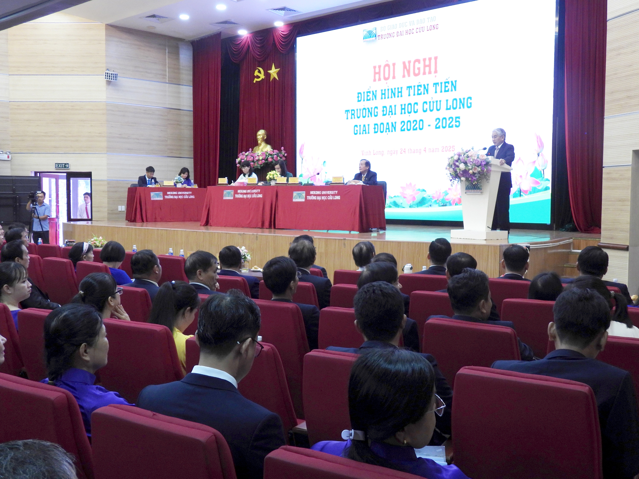Trường ĐH Cửu Long tổ chức hội nghị điển h&igrave;nh ti&ecirc;n tiến- Ảnh 1.
