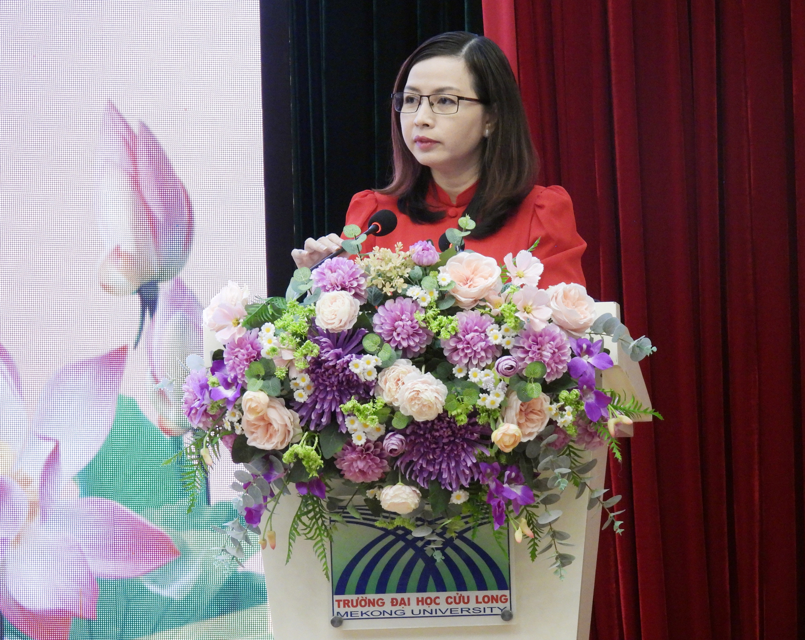 Trường ĐH Cửu Long tổ chức hội nghị điển h&igrave;nh ti&ecirc;n tiến- Ảnh 3.