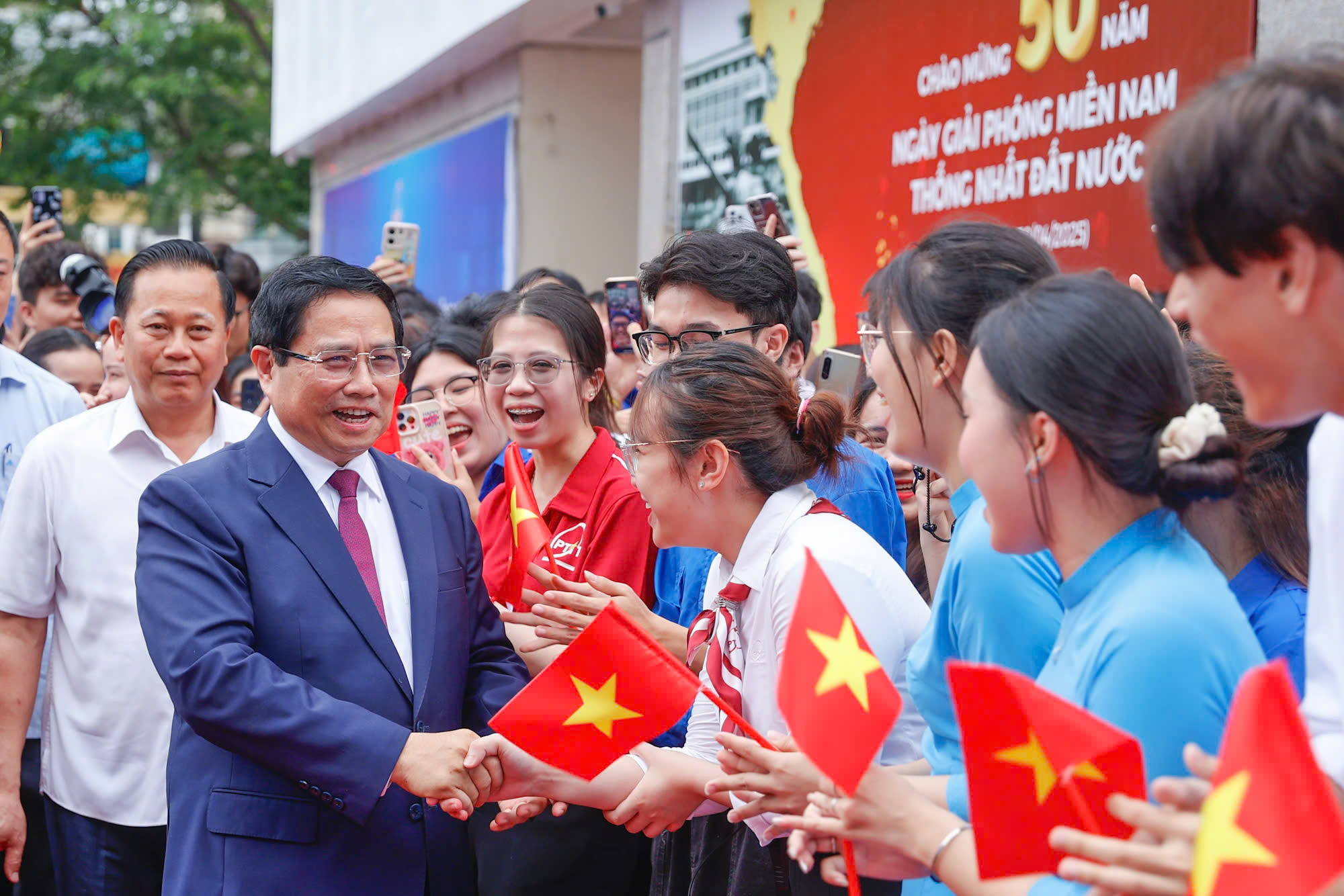 Thi đua đổi mới sáng tạo và chuyển đổi số- Ảnh 1.