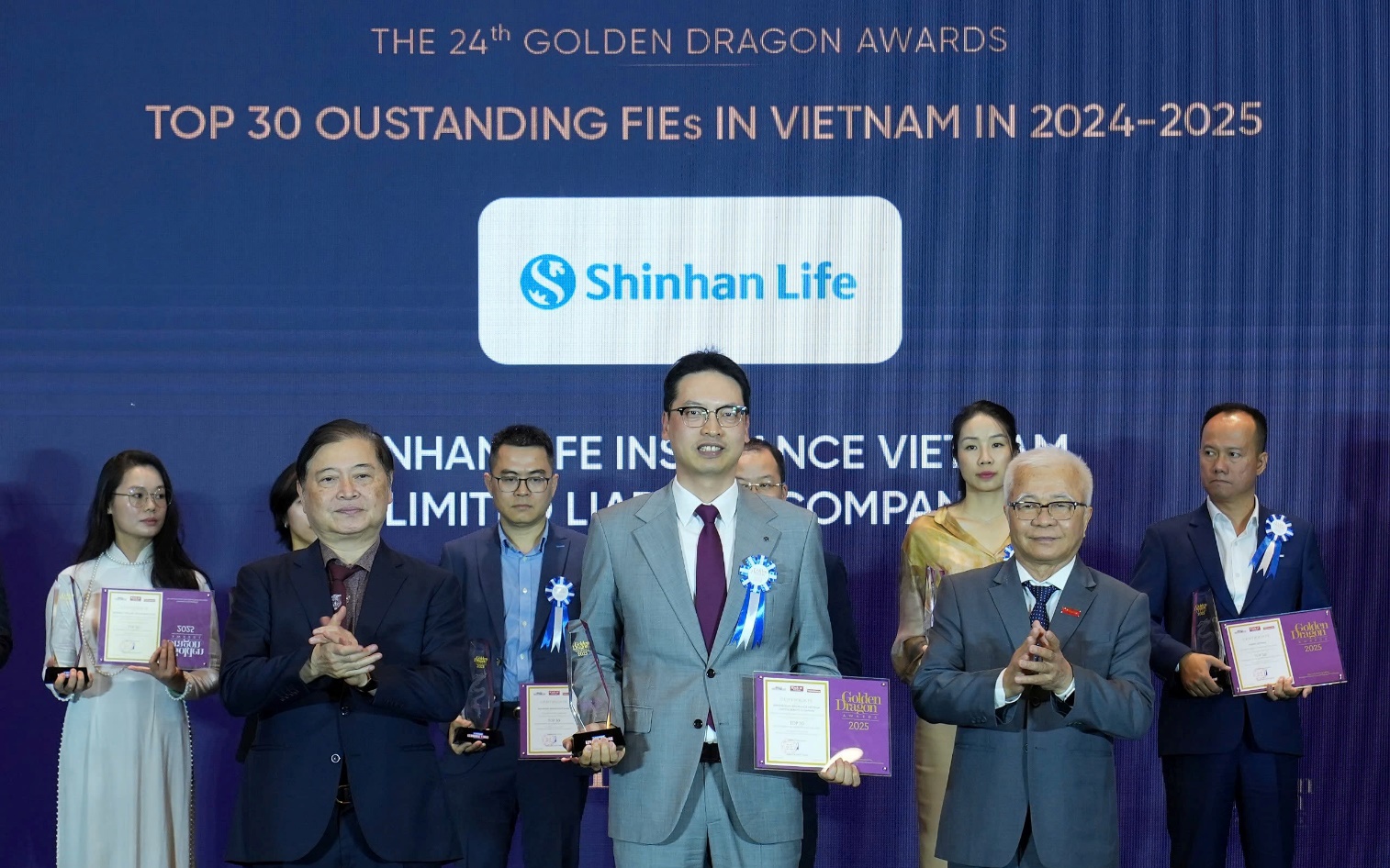 Shinhan Life - công ty bảo hiểm hàng đầu về chăm sóc sức khỏe toàn diện
