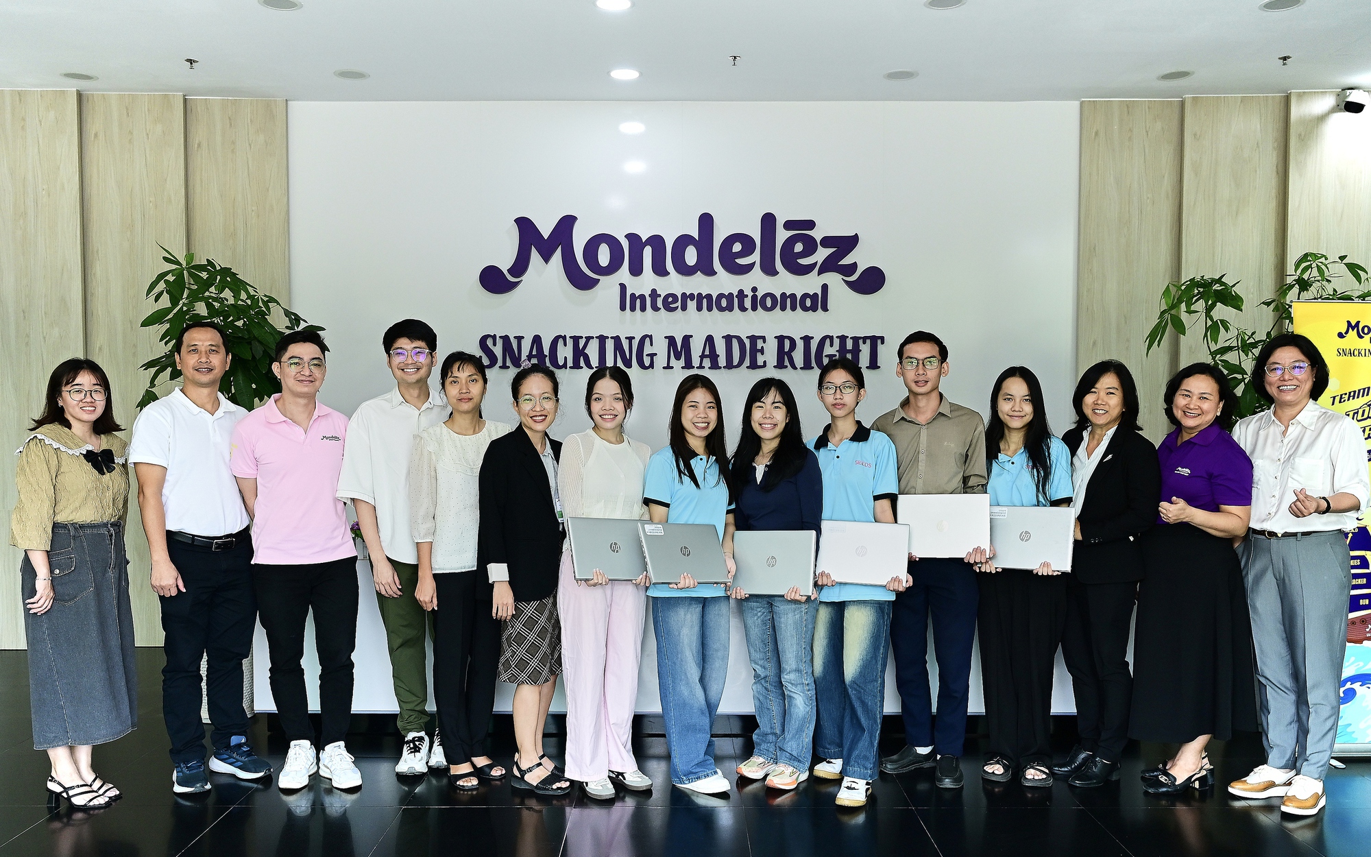 Mondelez Kinh Đô tiếp sức tri thức cho học sinh, sinh viên Việt Nam