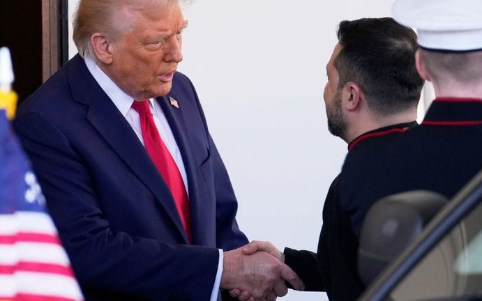 Tổng thống Mỹ tức giận, tổng thống Ukraine nhắc về “Tuyên bố Crimea”
