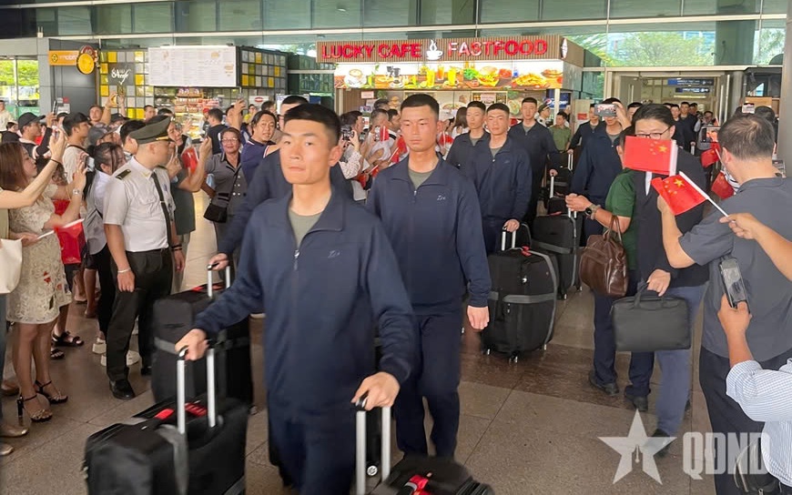 Lực lượng Quân giải phóng nhân dân Trung Quốc đến TP HCM tham gia diễu binh, diễu hành