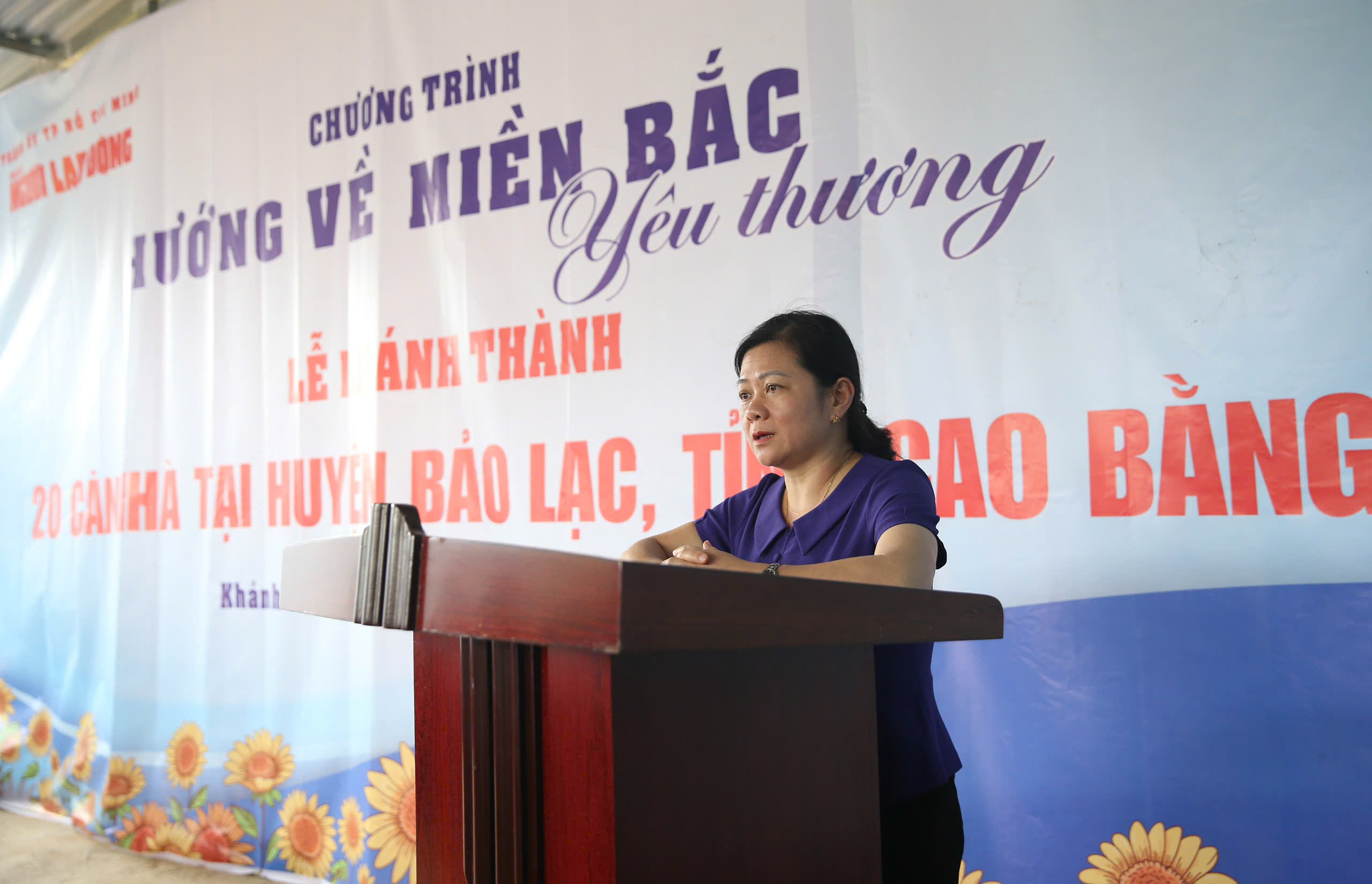 Khánh thành 20 căn nhà bạn đọc Báo Người Lao Động hỗ trợ người dân Cao Bằng bị ảnh hưởng bão Yagi- Ảnh 11.