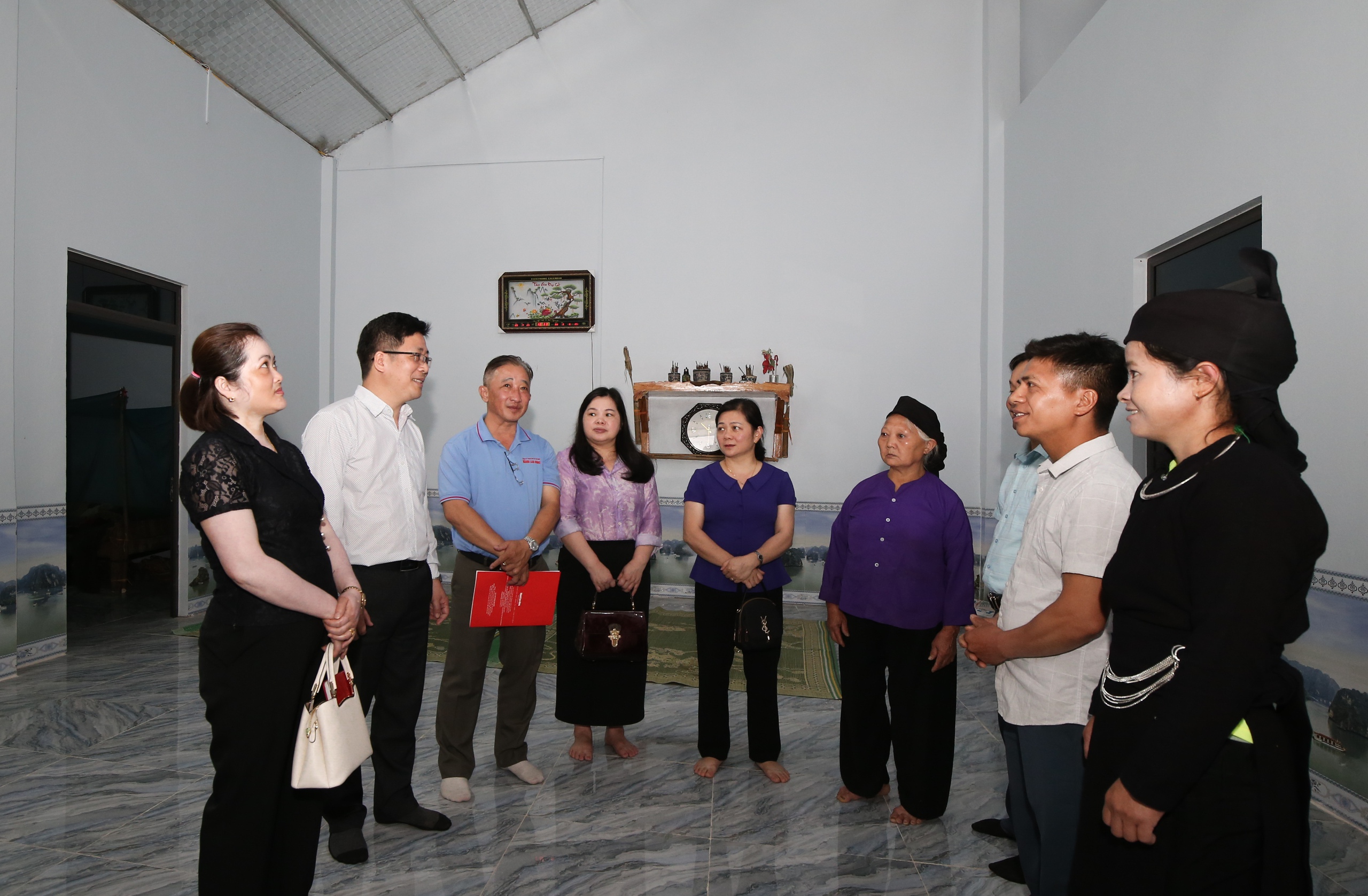 Khánh thành 20 căn nhà bạn đọc Báo Người Lao Động hỗ trợ người dân Cao Bằng bị ảnh hưởng bão Yagi- Ảnh 13.