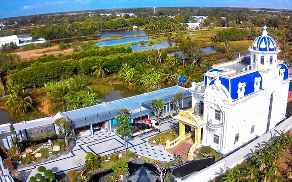 Chủ nhân "biệt phủ đẹp nhất Cà Mau" rút đơn kiện UBND thành phố