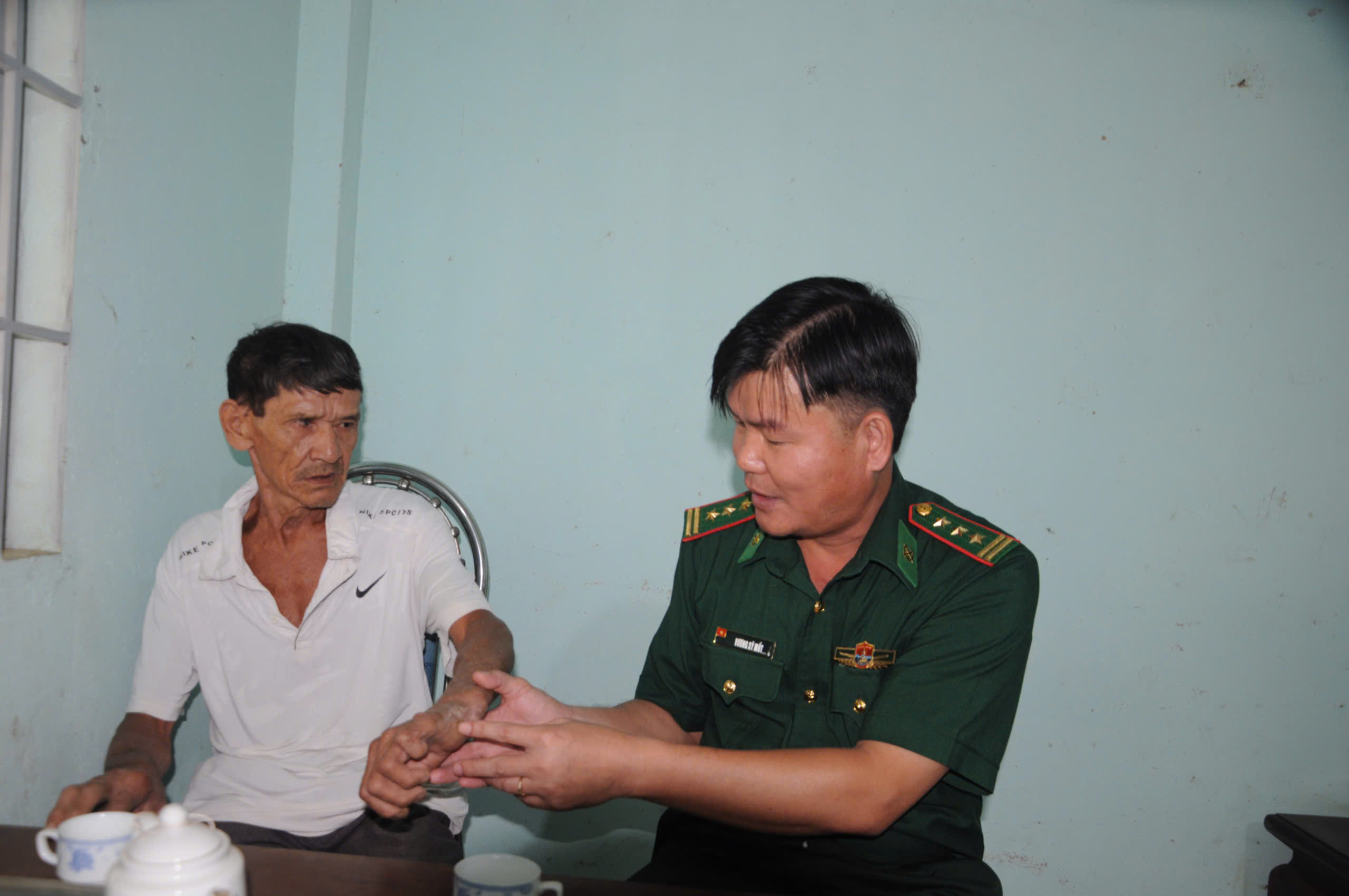 B&agrave;i dự thi cuộc thi viết "L&ograve;ng tốt quanh ta": Người chỉ huy sống trọn t&igrave;nh qu&acirc;n d&acirc;n - Ảnh 2.