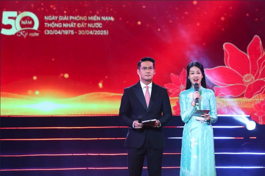 Video VOV công bố bản tin chiến thắng ngày 30-4 lay động hàng triệu người- Ảnh 1.