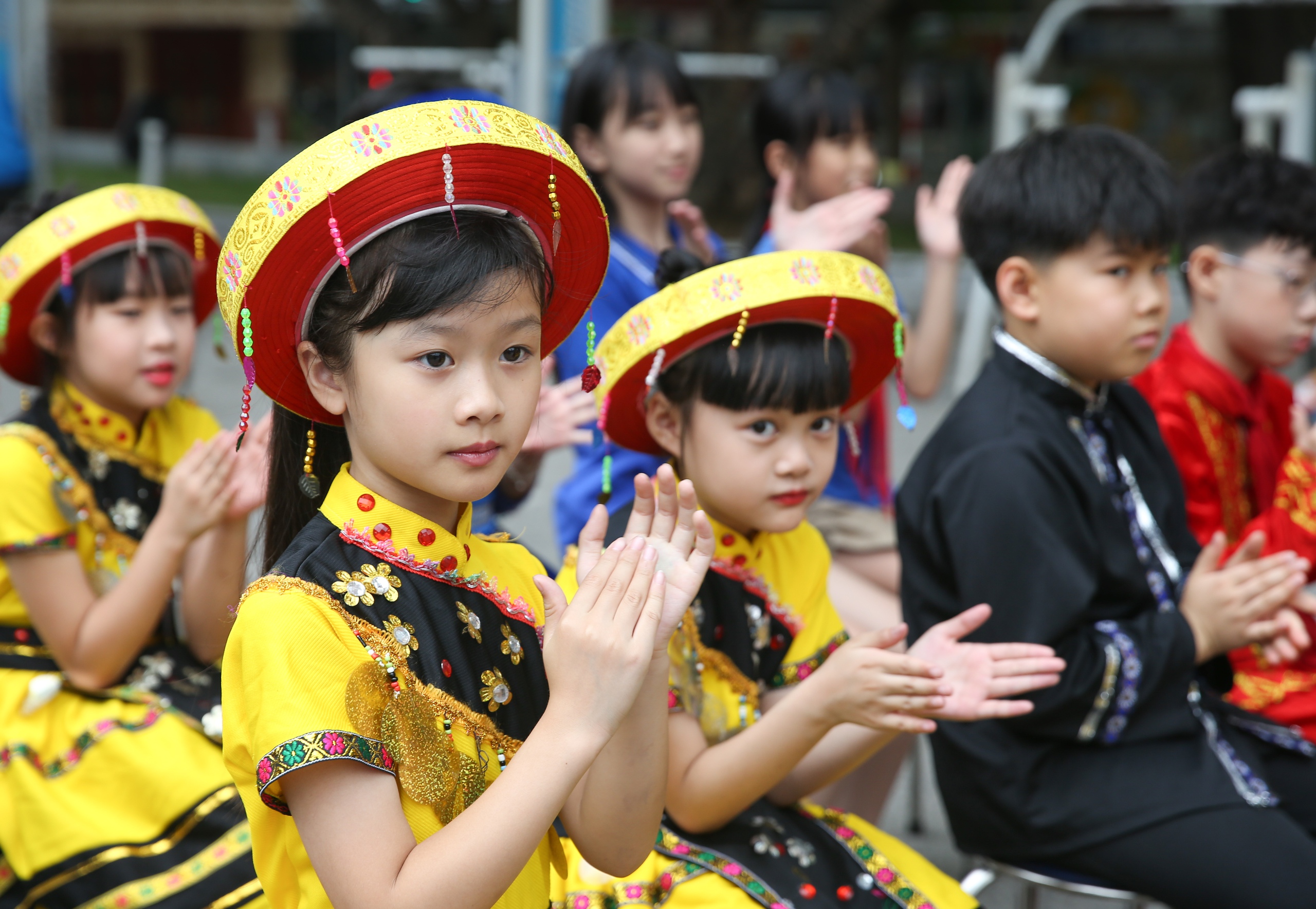 Trao tặng khu vui chơi thiếu nhi tại Cao Bằng- Ảnh 5.