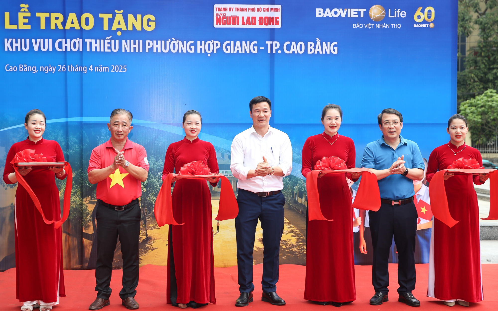 Mang niềm vui đến học sinh x&atilde; B&igrave;nh Kh&aacute;nh v&agrave; An Thới Đ&ocirc;ng, TP HCM- Ảnh 2.