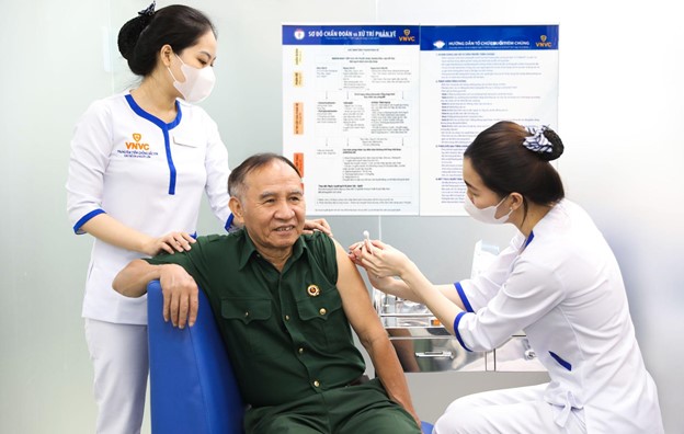 Nhiều hoạt động y khoa tri ân người có công với cách mạng - Ảnh 1.