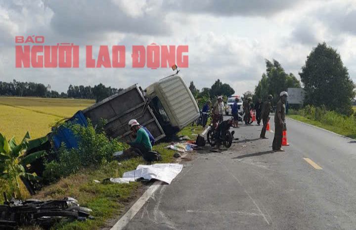 4 người trong gia đình về quê bị xe rác tông tử vong ở Long An - Ảnh 1.