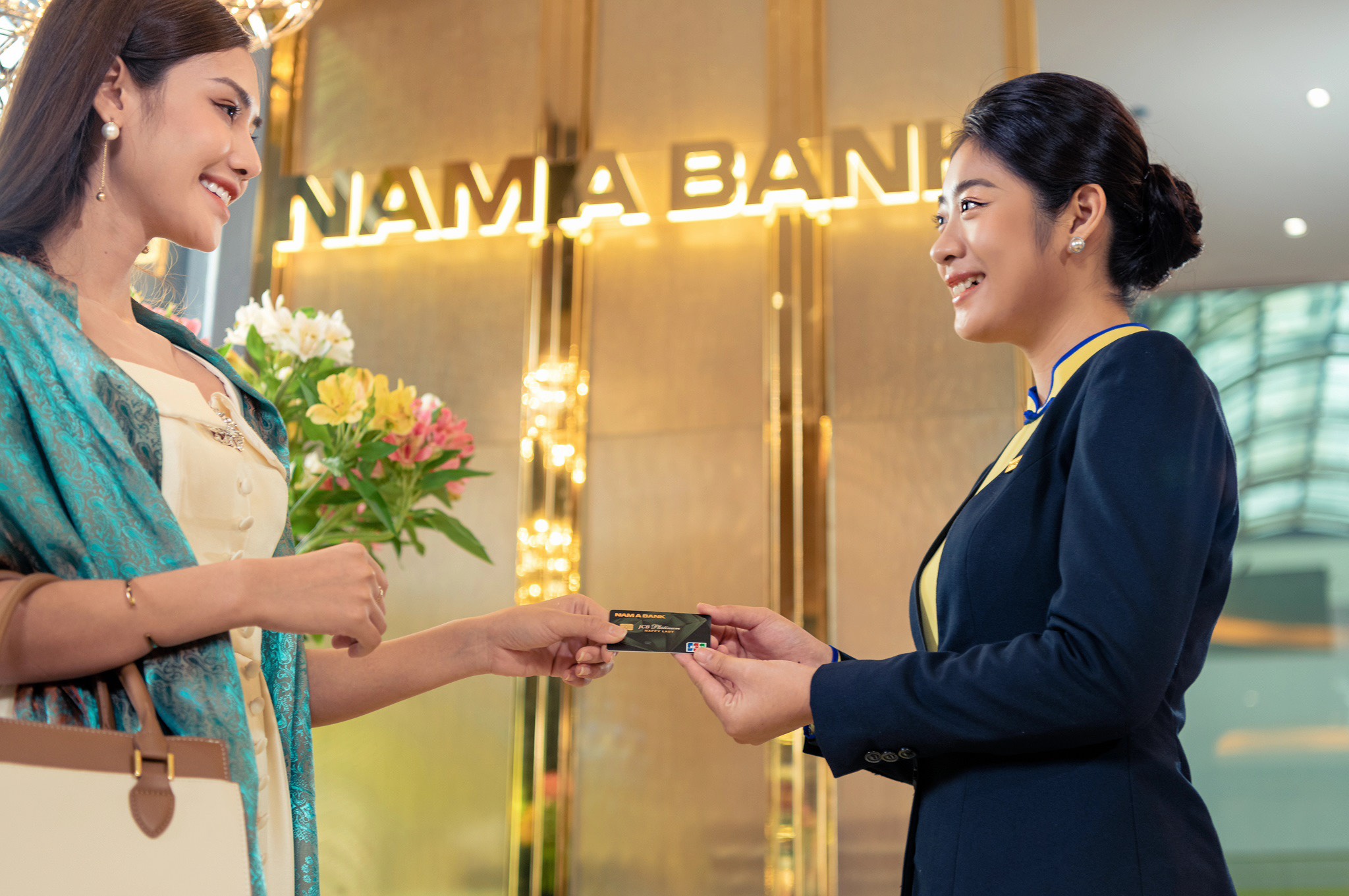 Ngân hàng tung ưu đãi dịp Kỷ niệm 50 năm Ngày Giải phóng miền Nam, thống nhất đất nước- Ảnh 1.