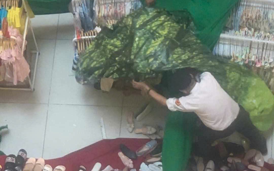 Báo cáo chính thức việc 1 người rơi lầu trong trung tâm thương mại Vạn Hạnh Mall