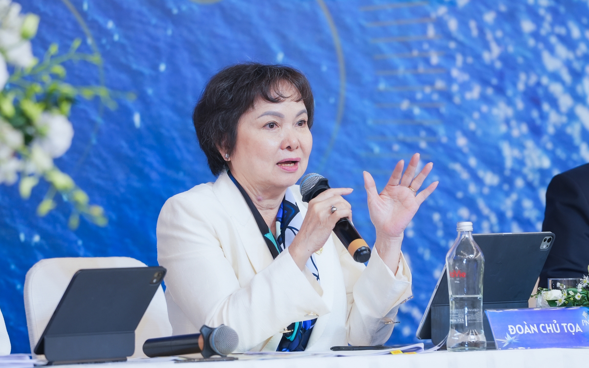 Chủ tịch PNJ Cao Thị Ngọc Dung: "Công ty không hưởng lợi khi giá vàng tăng"