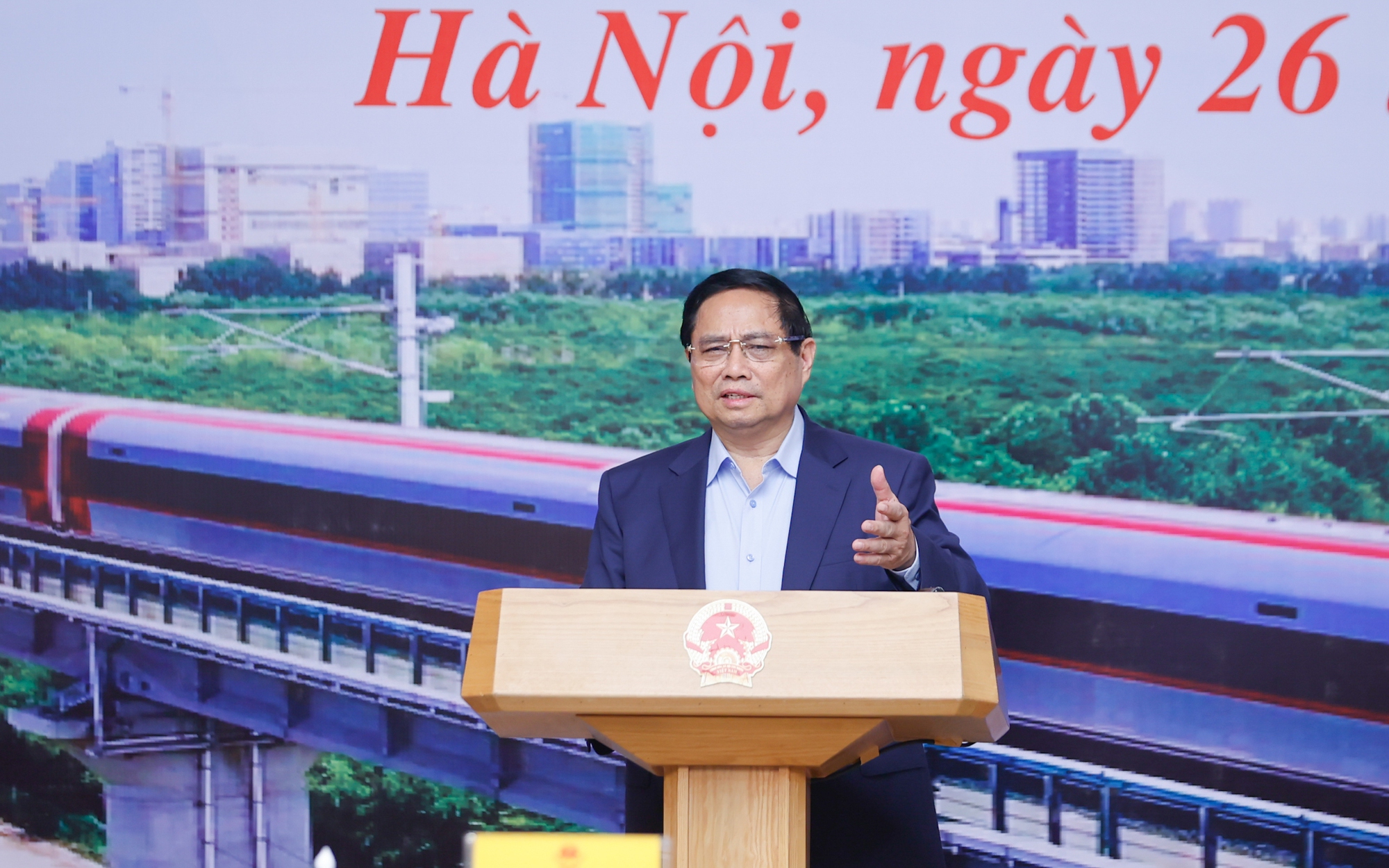 Thủ tướng: Giao VNPT, Viettel tiếp nhận, phát triển công nghệ liên quan các dự án đường sắt