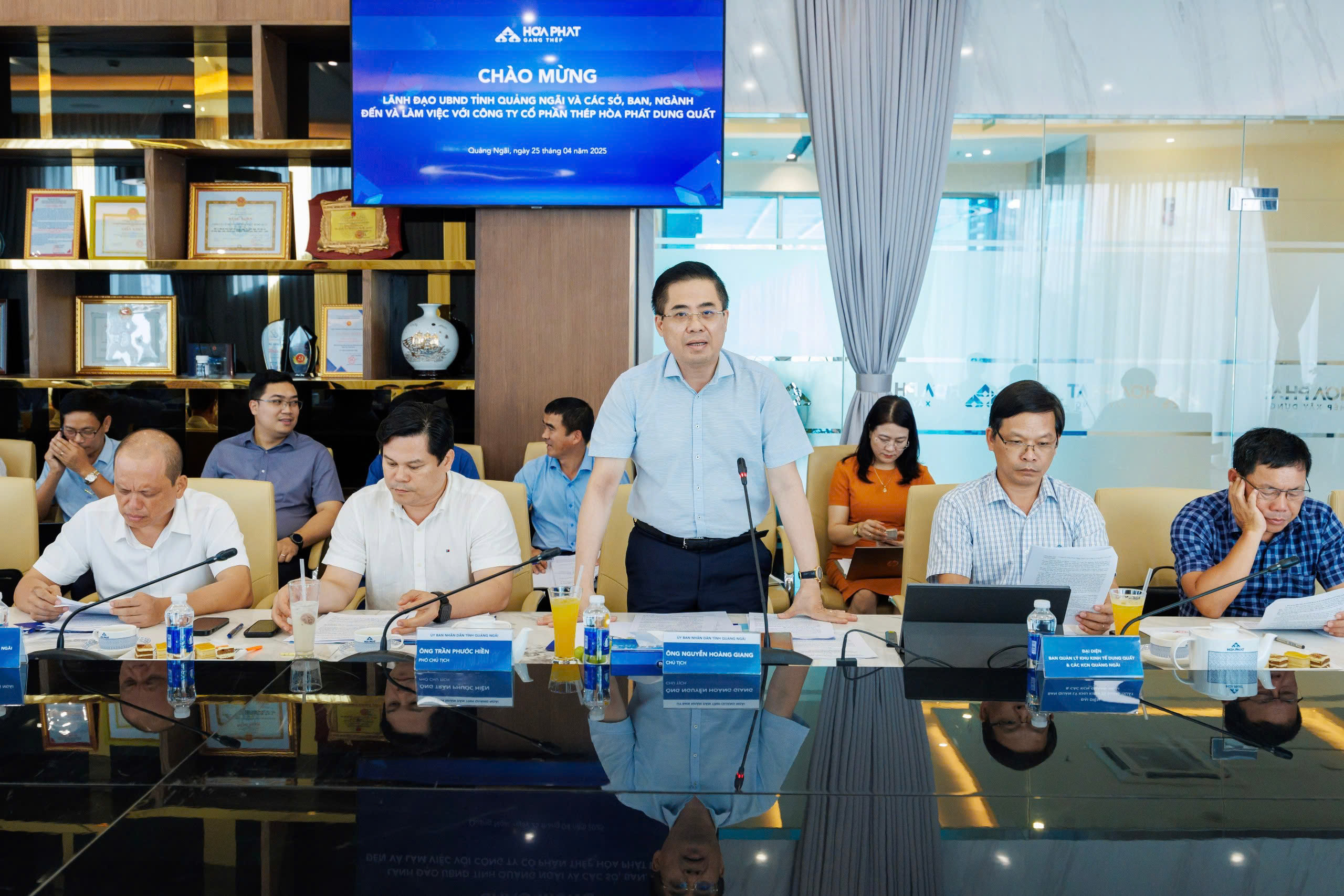 Hòa Phát kiến nghị Quảng Ngãi hỗ trợ, đẩy nhanh tiến độ sản xuất ray thép đường sắt- Ảnh 2.
