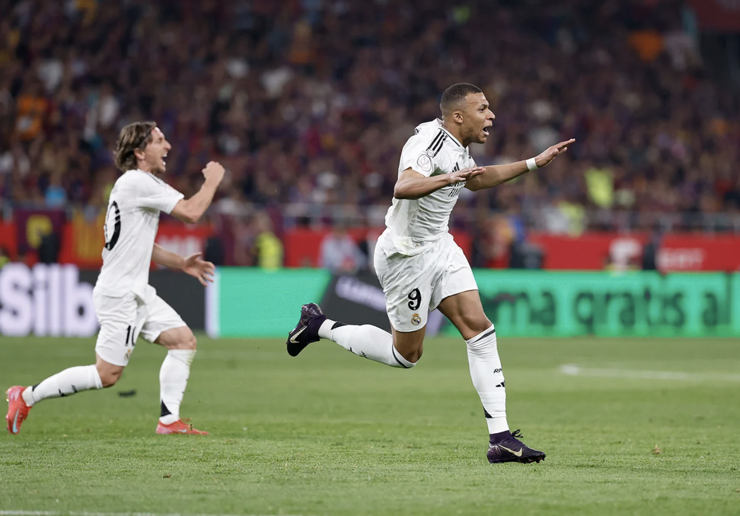 Barcelona đoạt C&uacute;p Nh&agrave; vua: Chiến thắng của b&oacute;ng đ&aacute; v&agrave; sự xấu x&iacute; của Real Madrid - Ảnh 3.