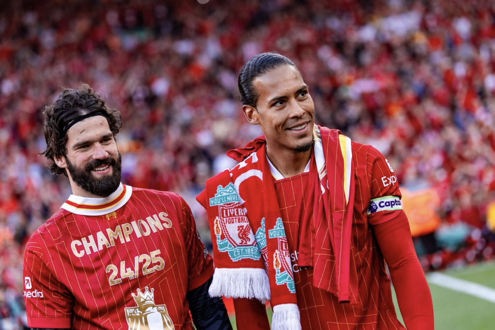 Liverpool đăng quang sớm 4 v&ograve;ng, HLV Slot đạt kỳ t&iacute;ch - Ảnh 7.
