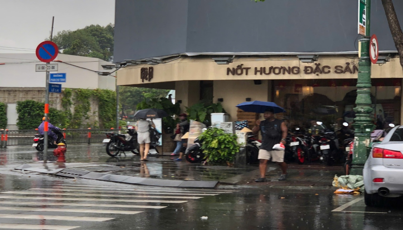 Những địa điểm xem diễu binh, ph&aacute;o hoa v&agrave; tr&igrave;nh diễn m&aacute;y bay &ldquo;kh&ocirc;ng c&oacute; chỗ ch&ecirc;&rdquo; dịp 30-4- Ảnh 15.