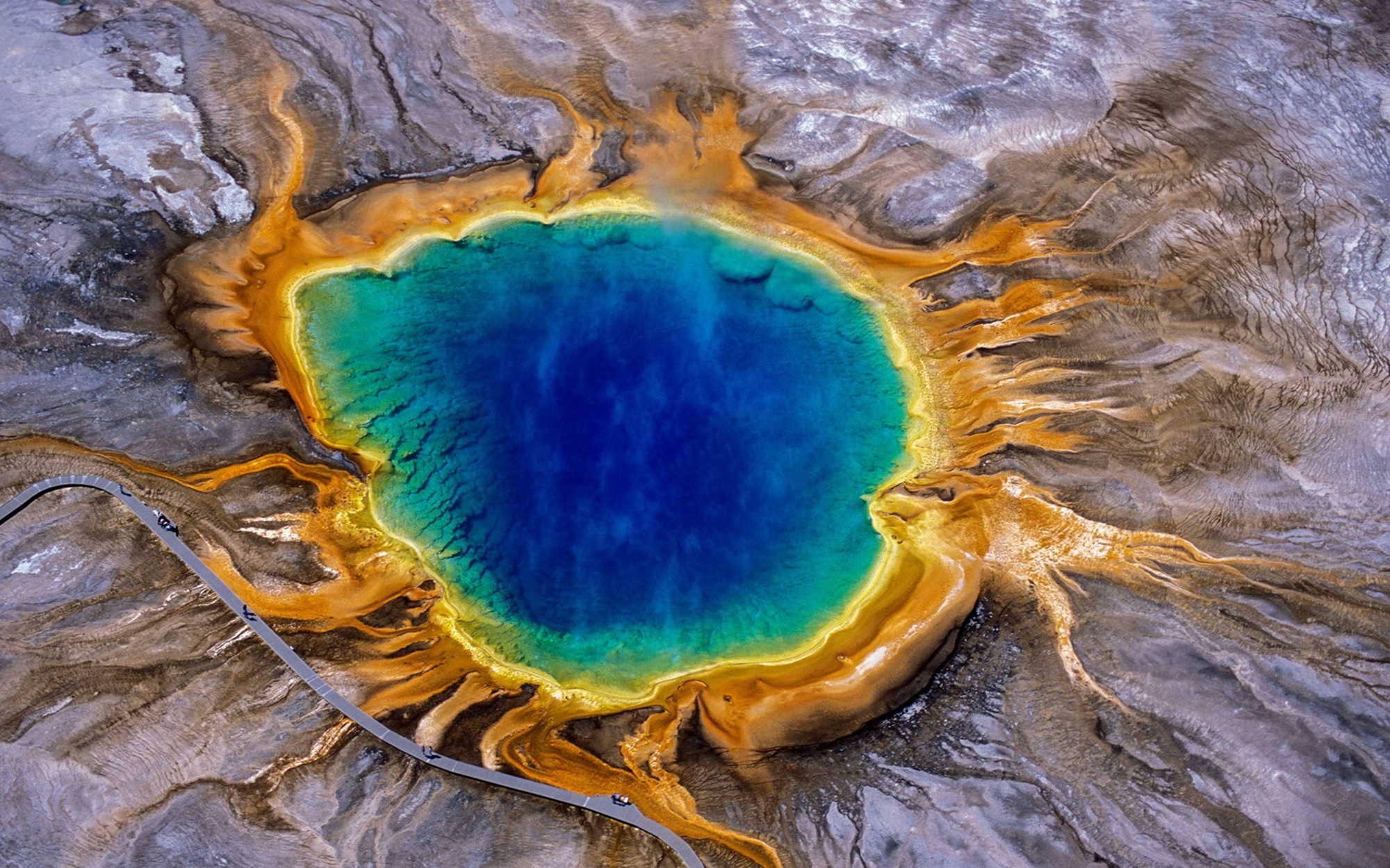 Phát hiện "nắp magma đang thở" trong siêu núi lửa Yellowstone