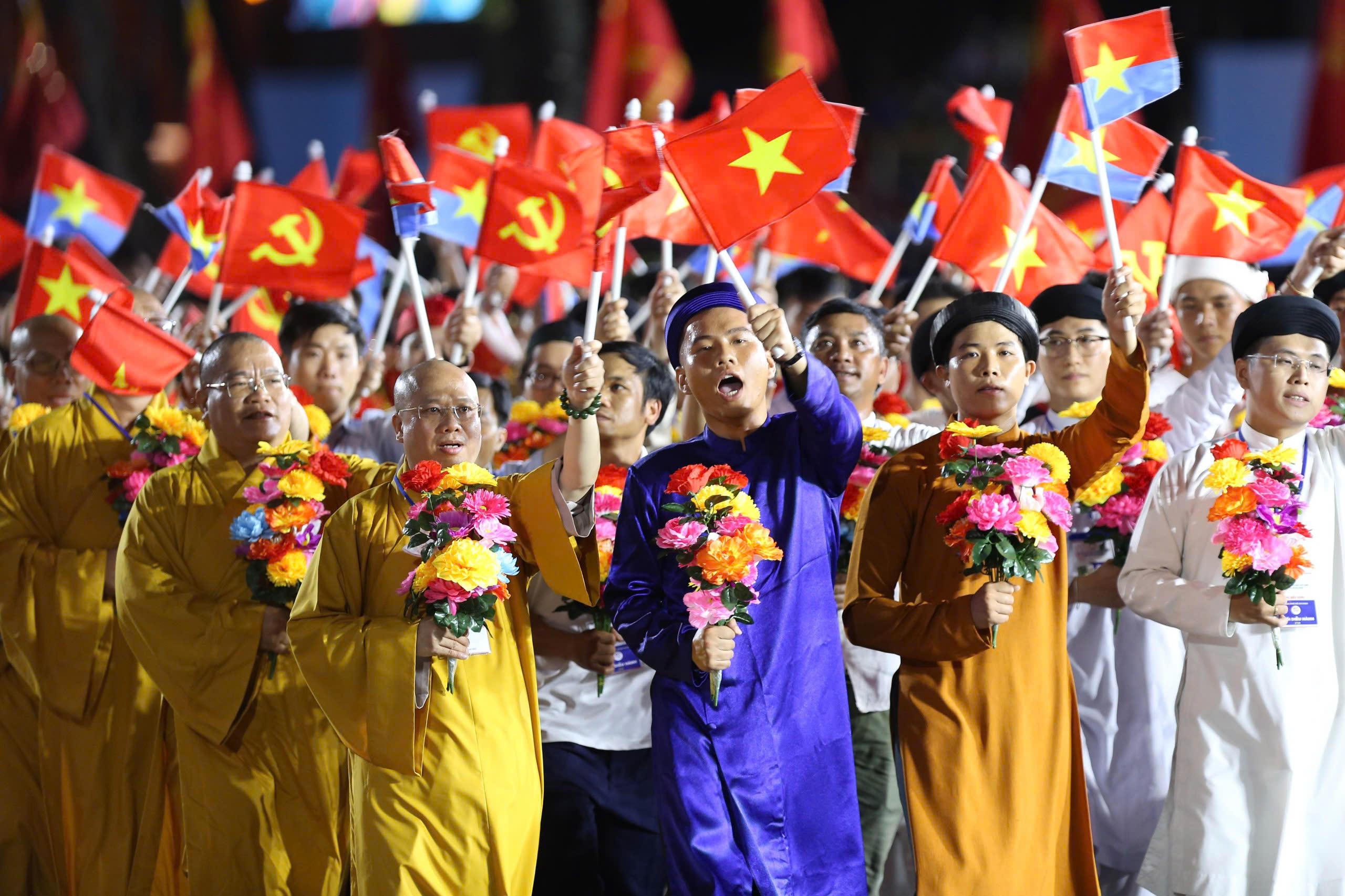 Rạo rực sao hôm nay...!- Ảnh 2.