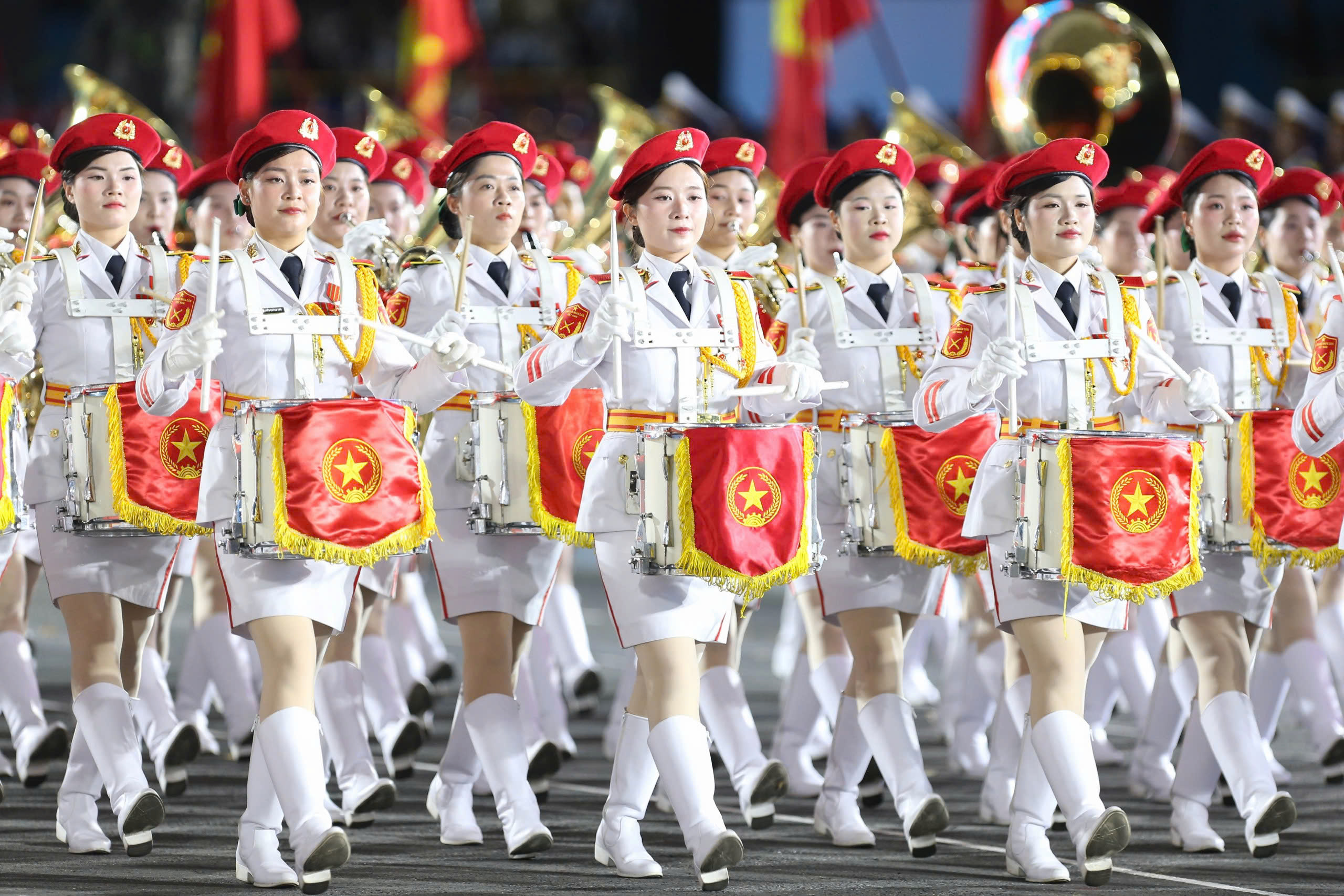 Rạo rực sao hôm nay...!- Ảnh 4.