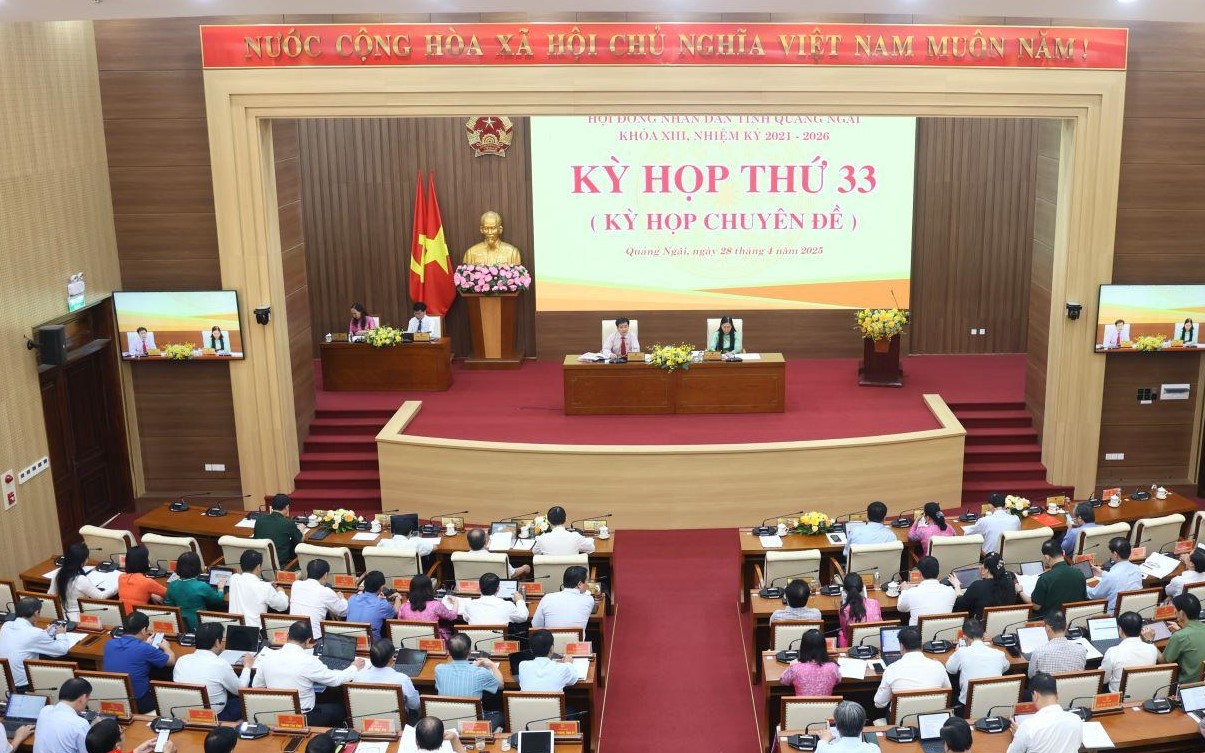 Tỉnh Quảng Ngãi rộng thứ 5 cả nước sau sáp nhập, có 2 sân bay