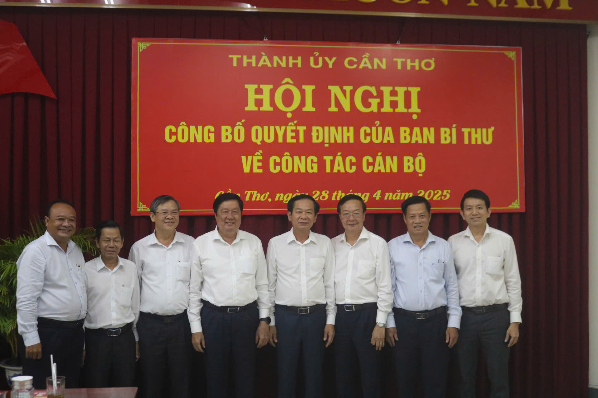 Ph&aacute;t biểu x&uacute;c động của Chủ tịch HĐND TP Cần Thơ khi nhận quyết định nghỉ hưu- Ảnh 5.