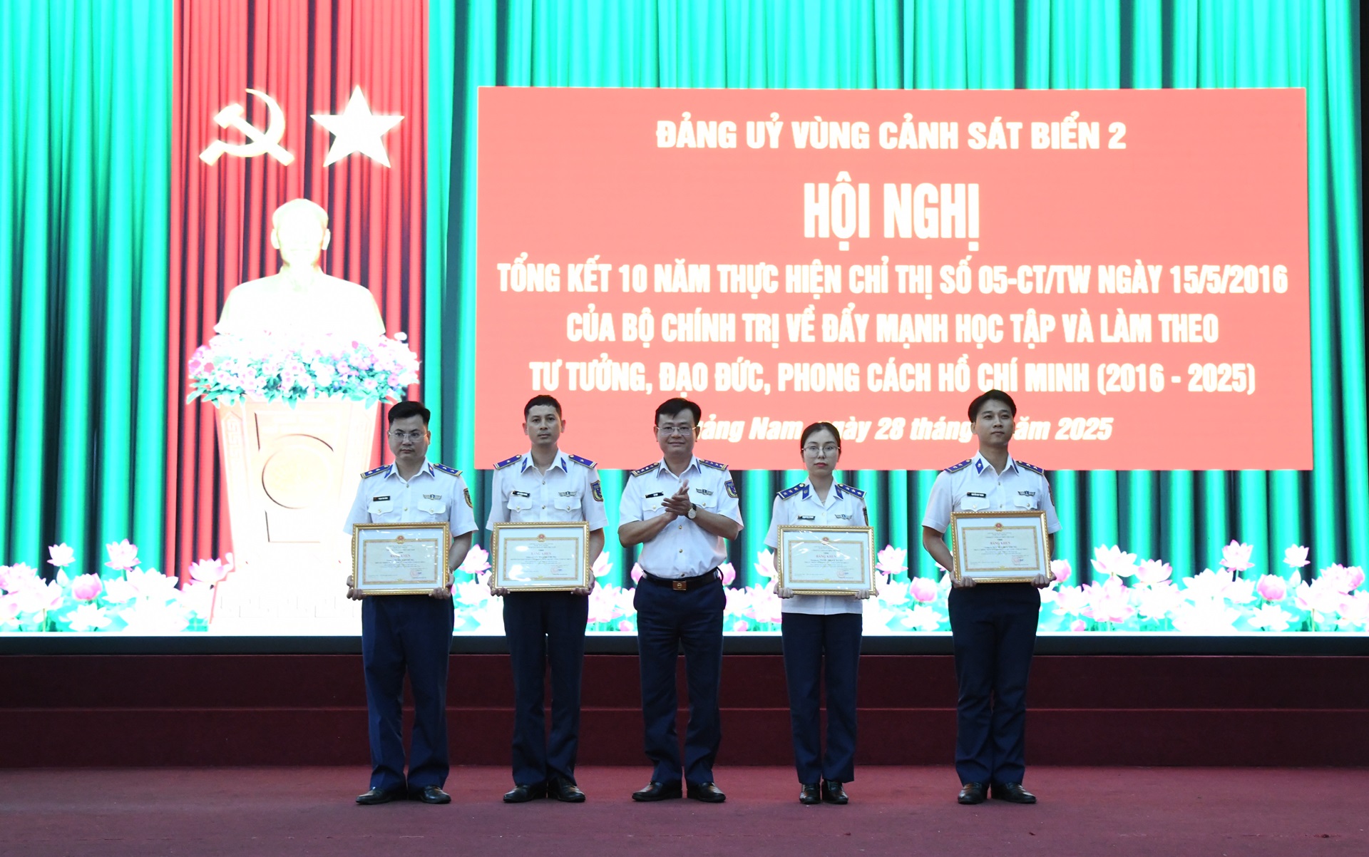 V&ugrave;ng Cảnh s&aacute;t biển 2 tổng kết 10 năm thực hiện Chỉ thị 05 của Bộ Ch&iacute;nh trị- Ảnh 2.