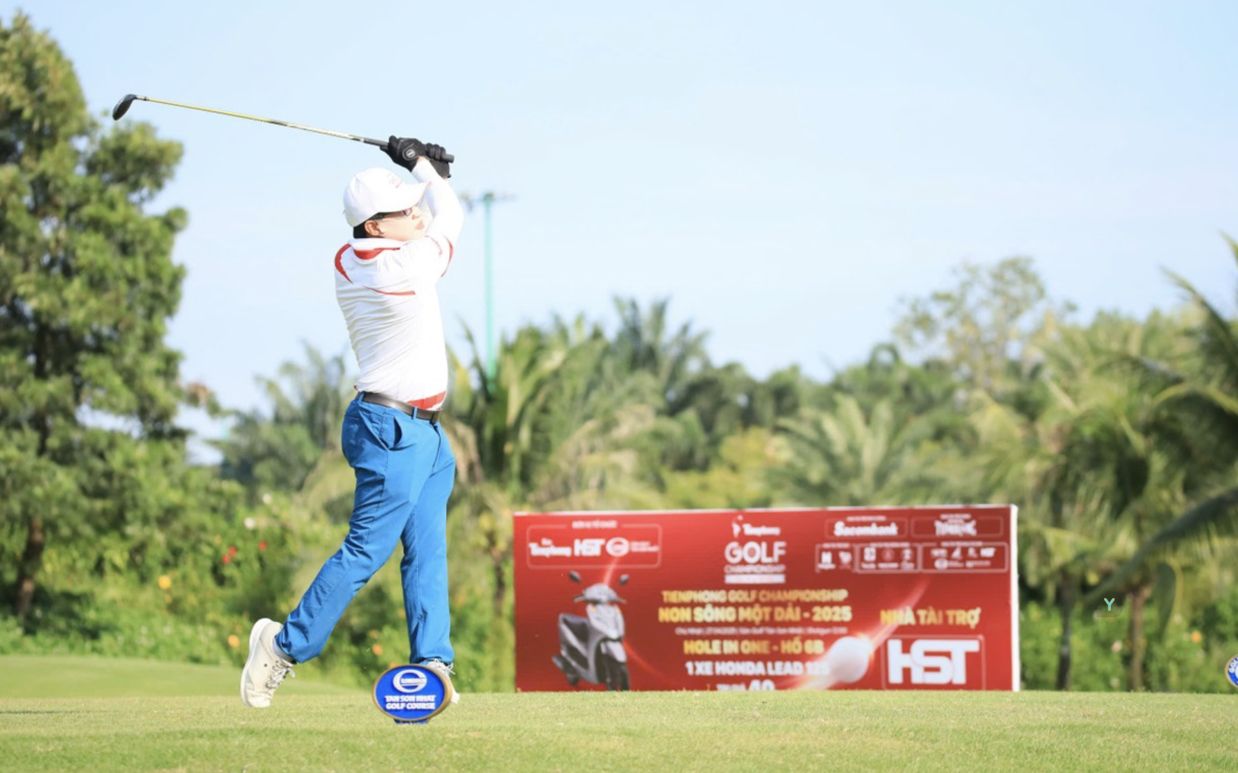 Golfer Tăng Thành Trung vô địch Giải Golf Tiền Phong - "Non sông một dải"