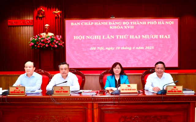 Bí thư Thành ủy Hà Nội: Tránh chạy chọt, tiêu cực khi lựa chọn cán bộ