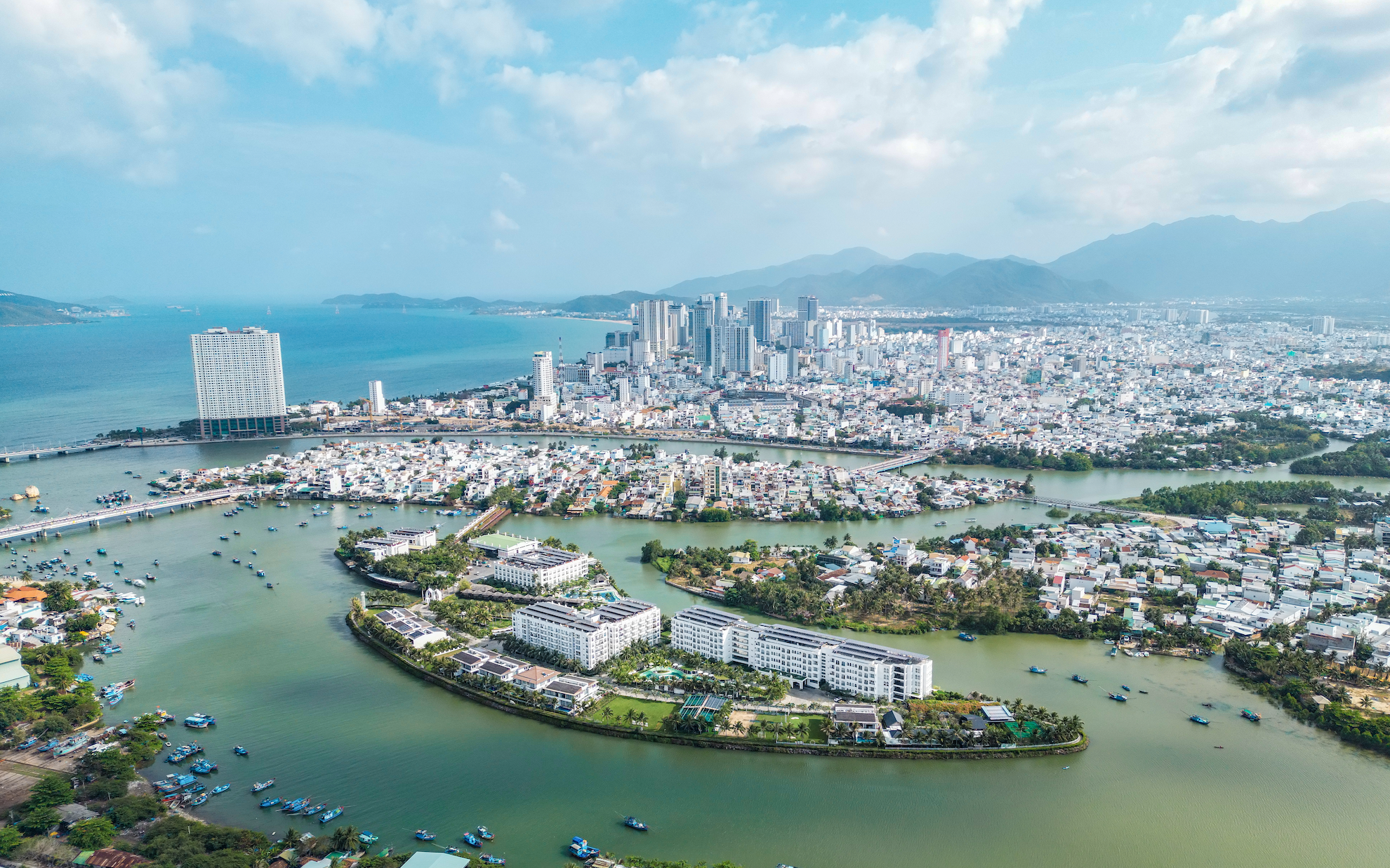 HĐND Khánh Hòa thông qua Nghị quyết sáp nhập với Ninh Thuận