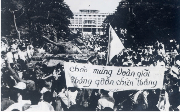 Sài Gòn ngày 30-4-1975- Ảnh 2.