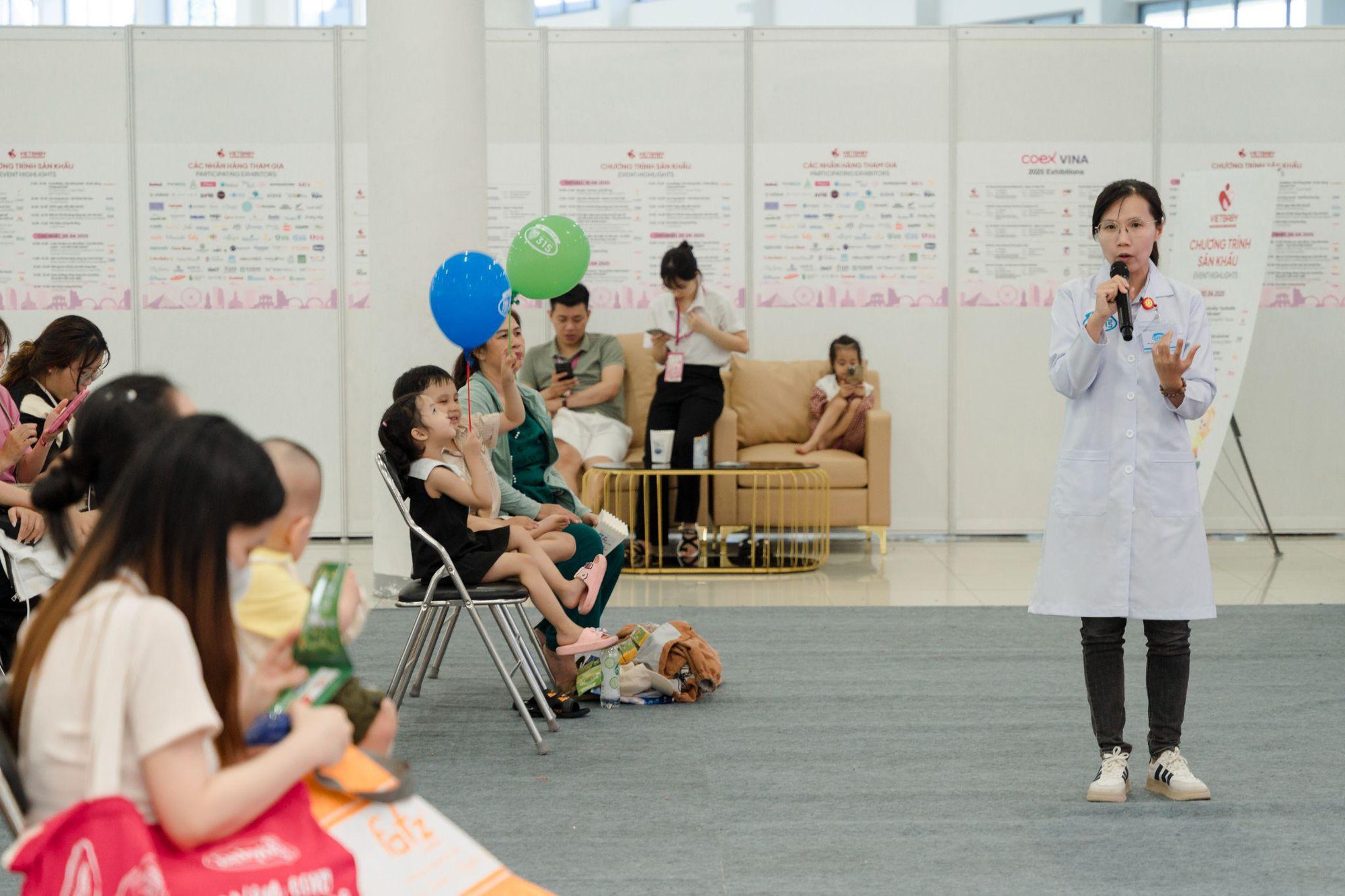 V&igrave; sao &ldquo;1.000 ng&agrave;y v&agrave;ng đầu đời của b&eacute;&rdquo; thu h&uacute;t h&agrave;ng ng&agrave;n người tham gia?- Ảnh 3.
