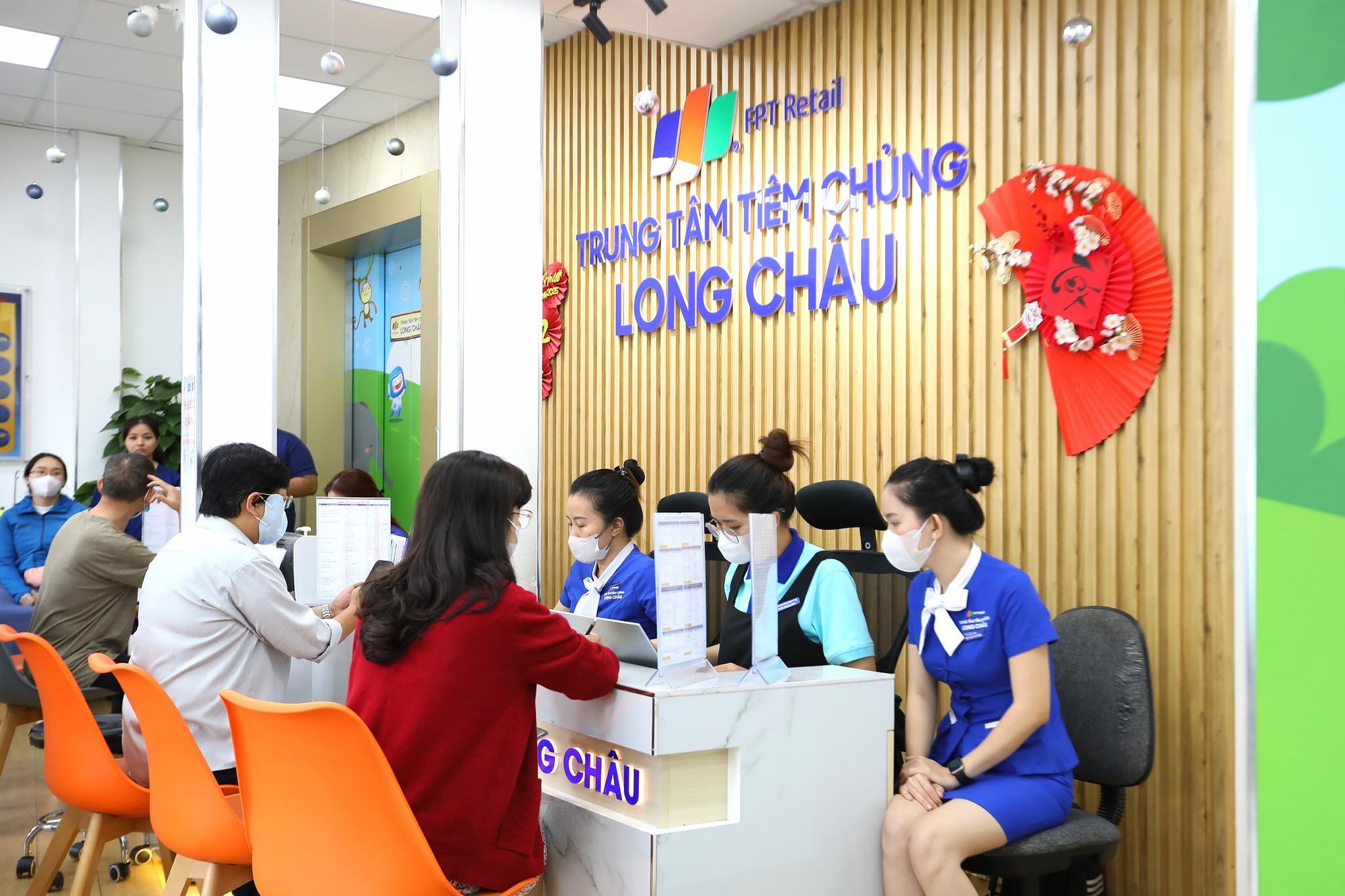Qu&yacute; I-2025, doanh thu FPT Retail tăng 29% l&ecirc;n 11.670 tỷ đồng- Ảnh 2.