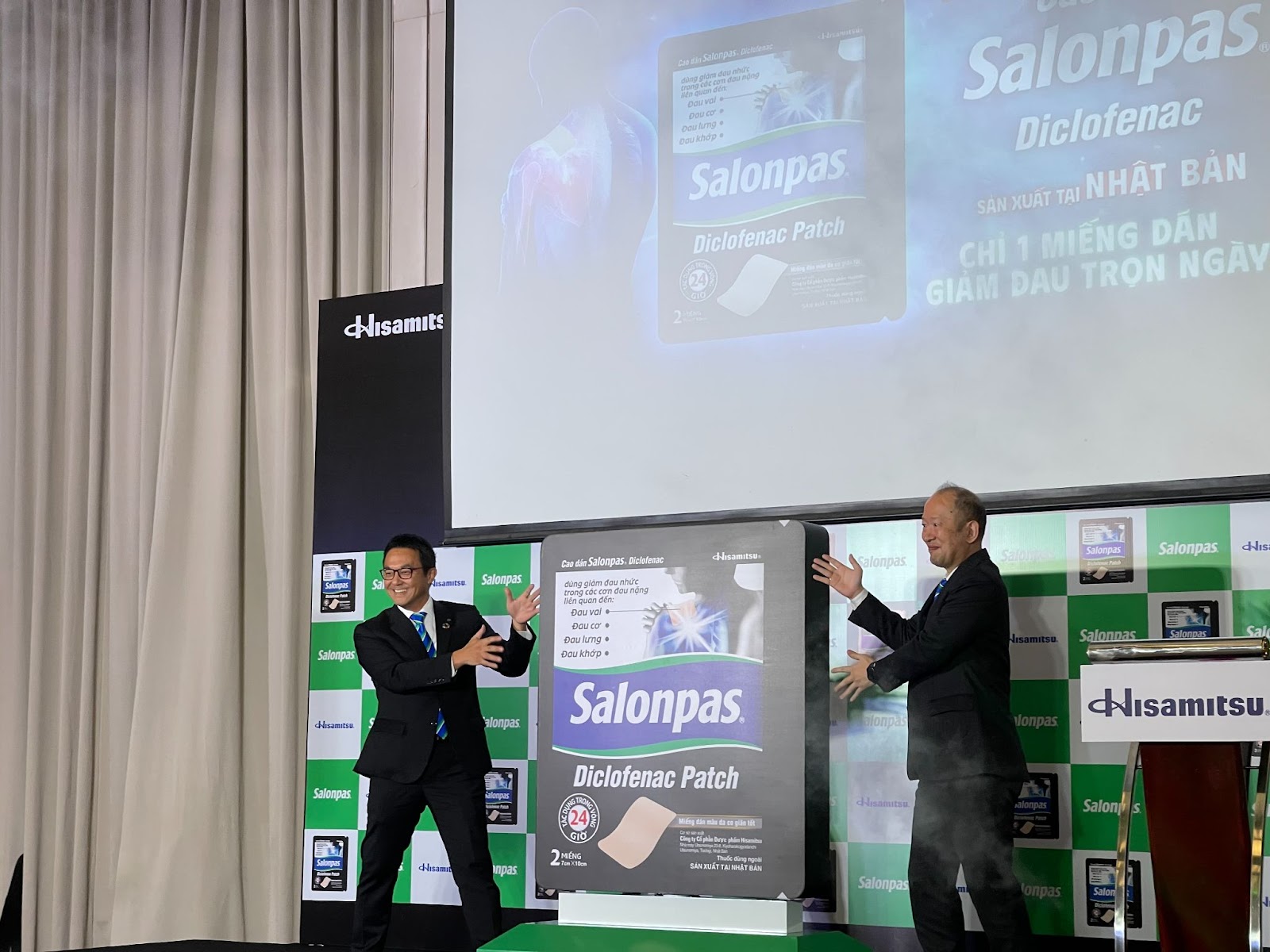 Cao d&aacute;n Salonpas Diclofenac mới - C&ocirc;ng nghệ Nhật Bản, hiệu quả giảm đau 24 giờ - Ảnh 1.