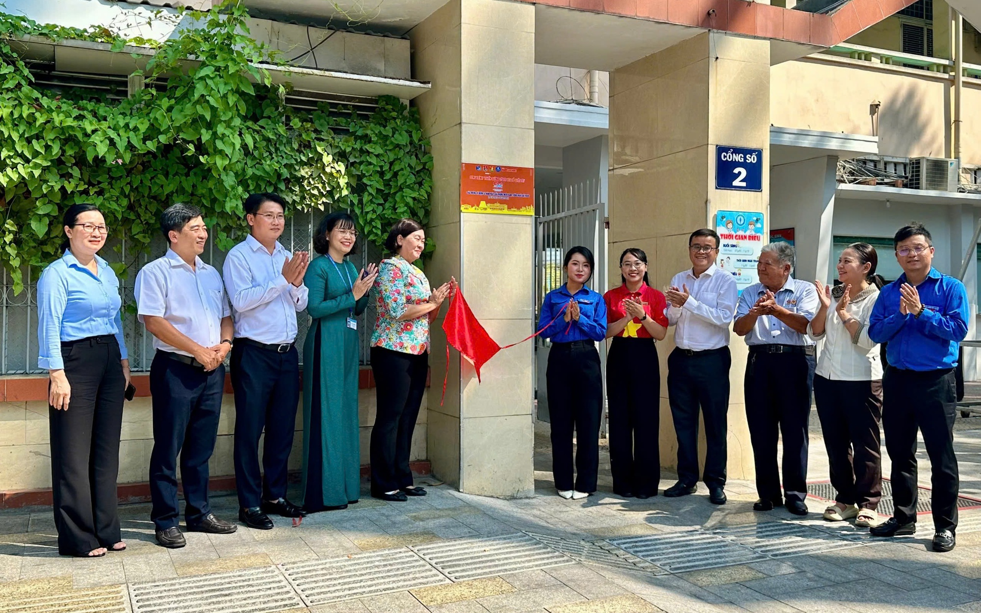 Tuyến đường Trần Hưng Đạo rợp bóng cờ Tổ quốc ngày khánh thành